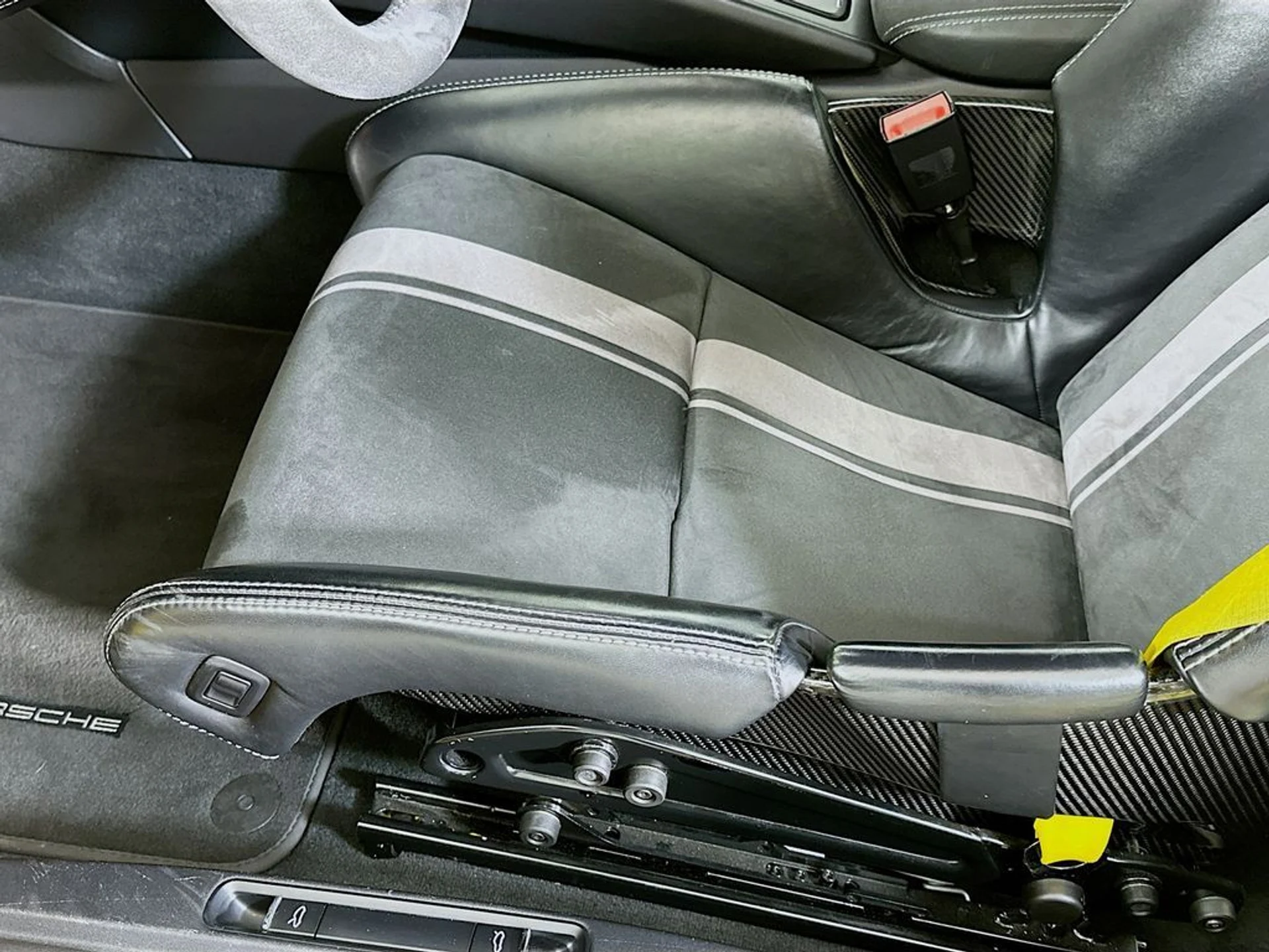 mph020_2130665208_e0e1c958f5219a156d60a9d6dbfeaeaax_75e995b049