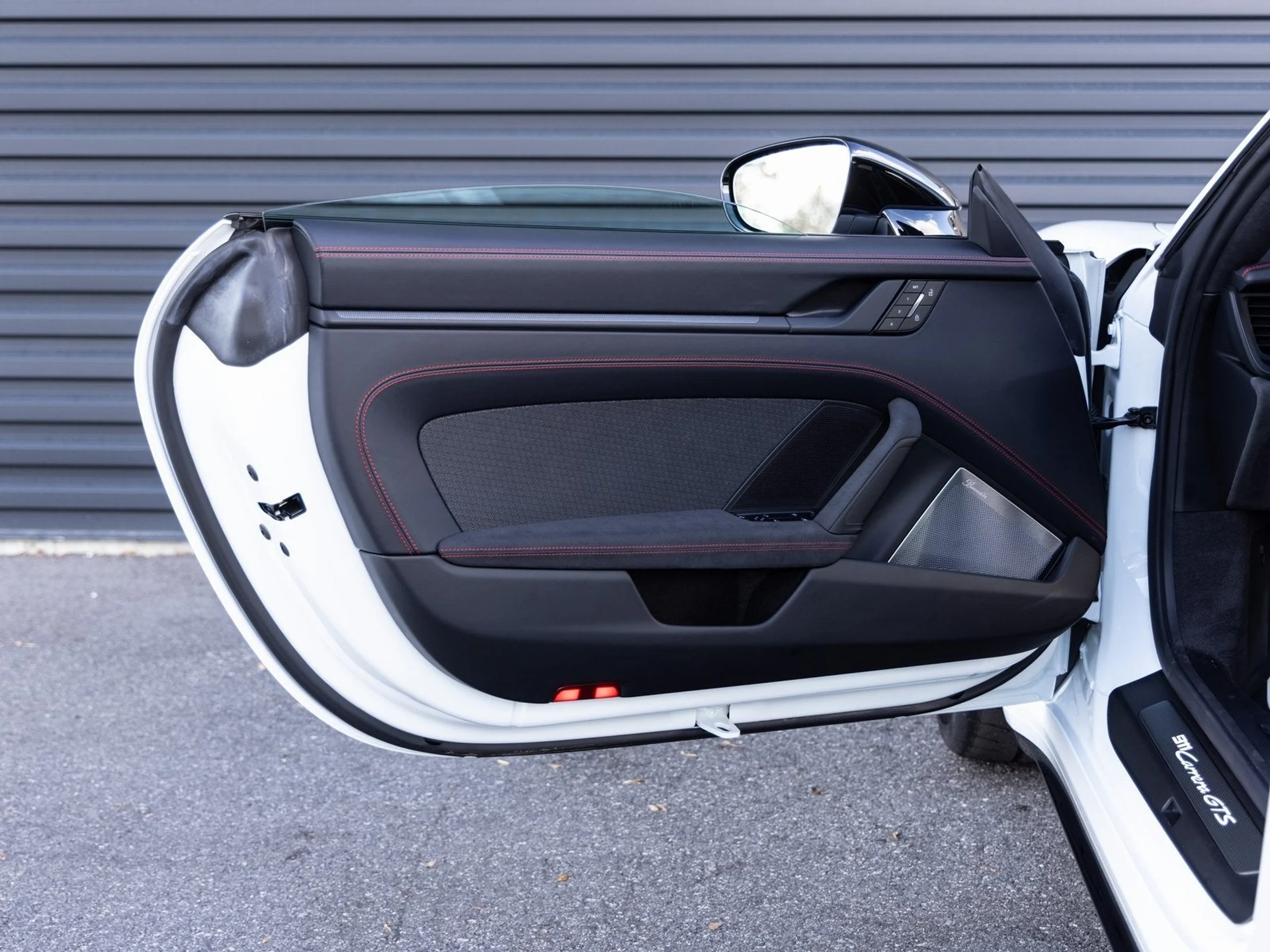 mph020_2131670566_21_f33bec7312