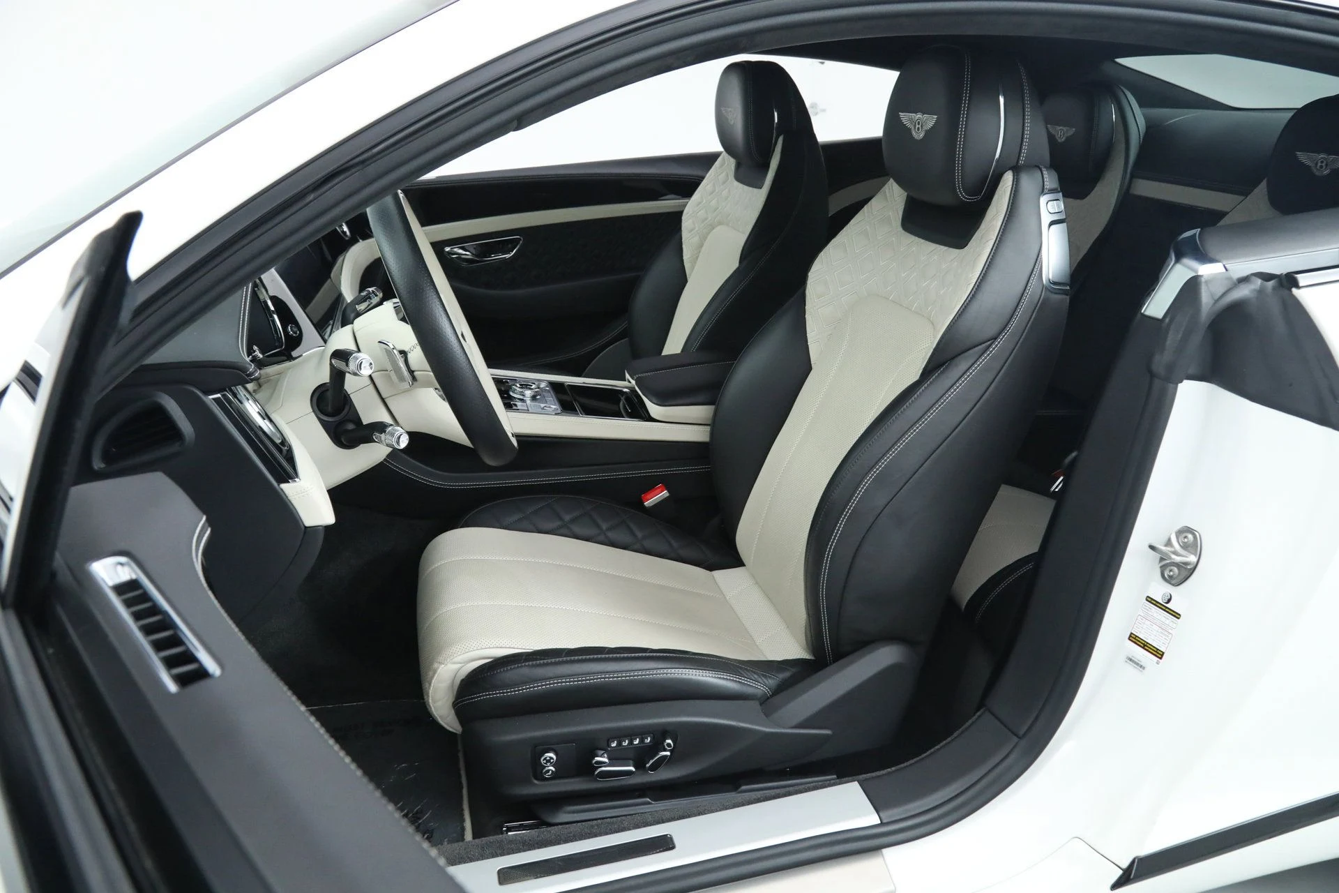 mph020_2142462486_902854557eb3db5ee47ea9f16b6050cb_332dc5287c