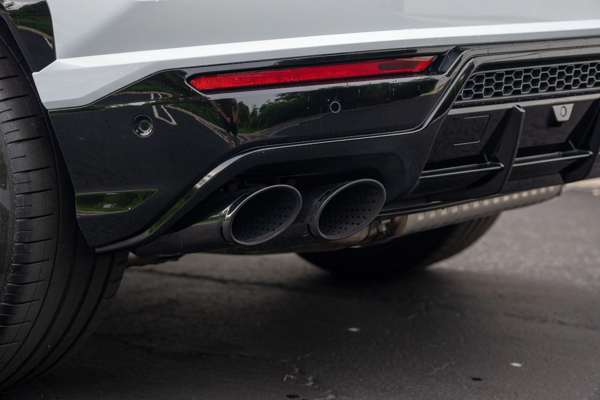 mph020_2145854550_Used_2022_Lamborghini_Urus_1758159746_29c459da5a