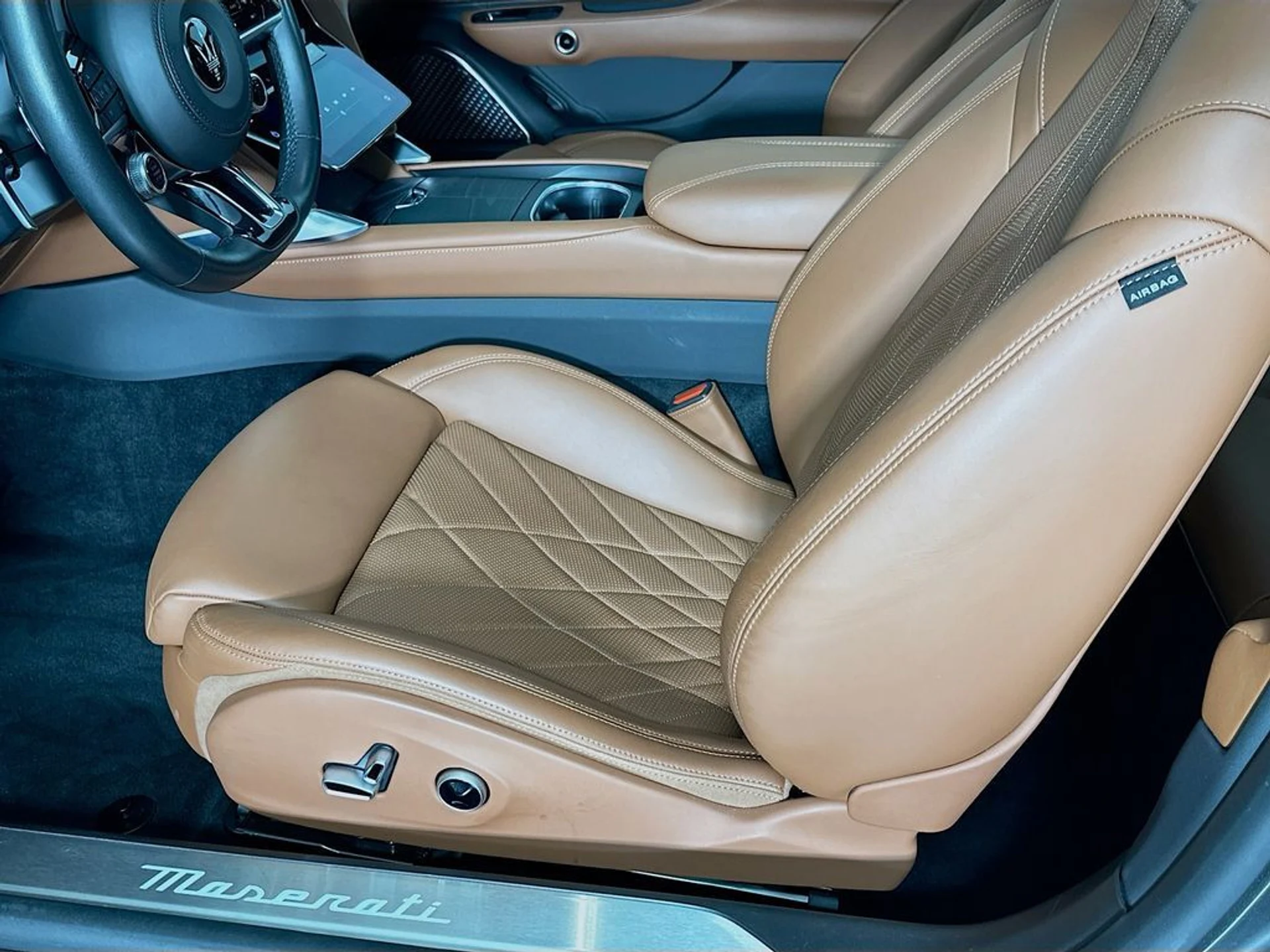 mph020_2146895302_e1d0f6be18bee44c2fd20e173e58247dx_6443990e6a