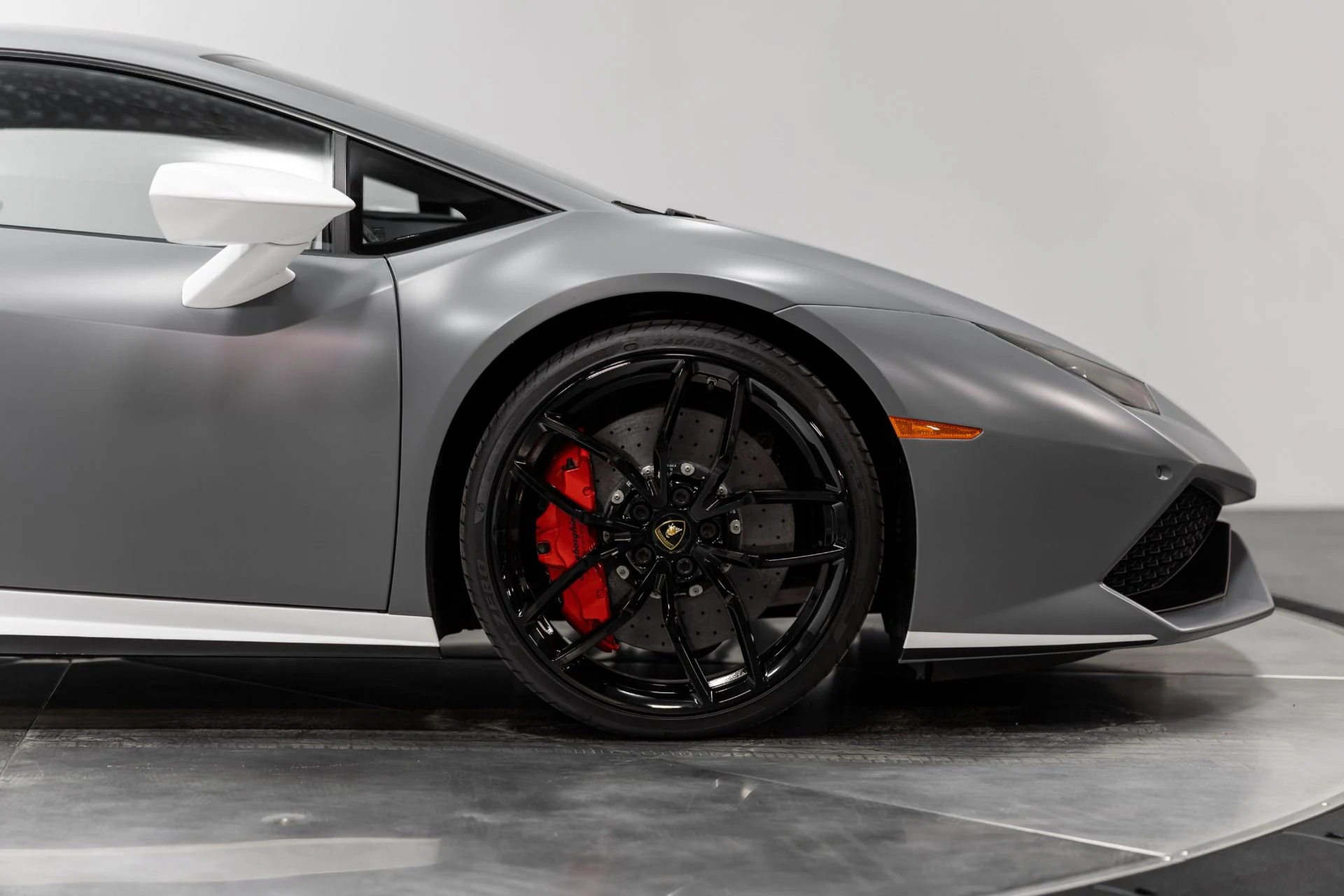 mph020_2153629811_Used_2017_Lamborghini_Huracan_1765410503_66f171404f