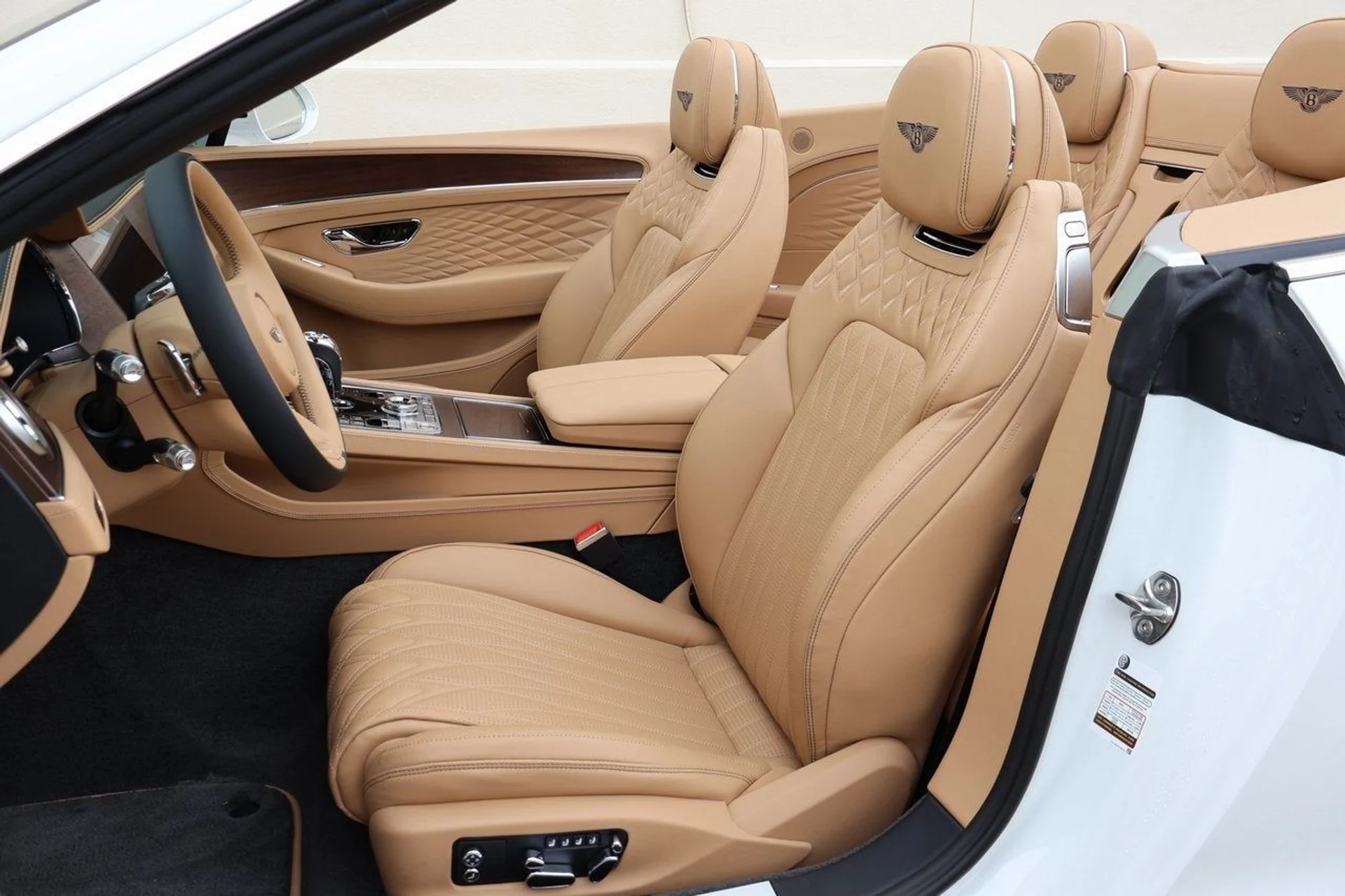 mph020_2159179338_21_a6789a9954