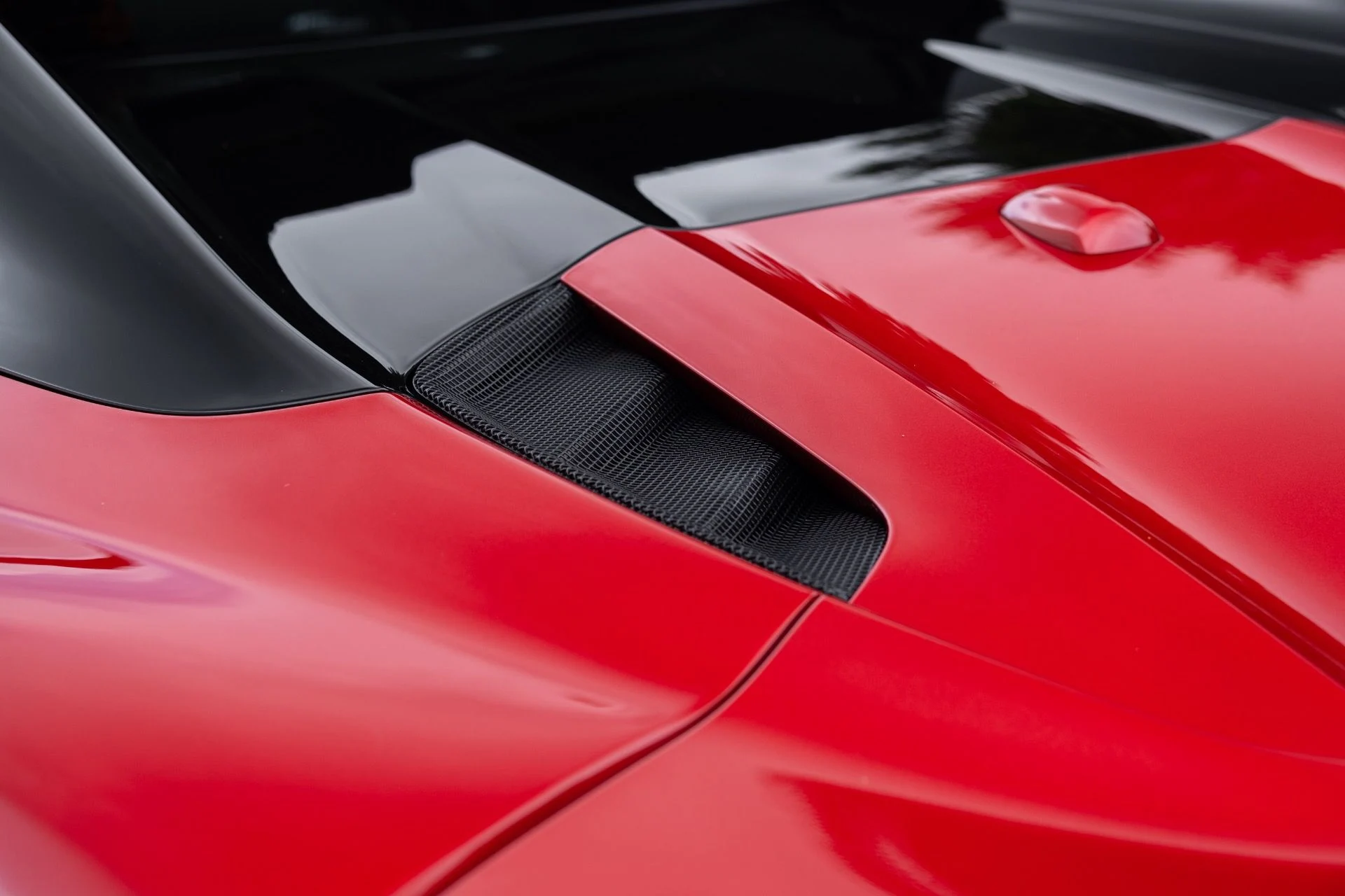 mph020_215984218_Used_2019_Ferrari_488_Spider_1775191642_d5a18b0b11