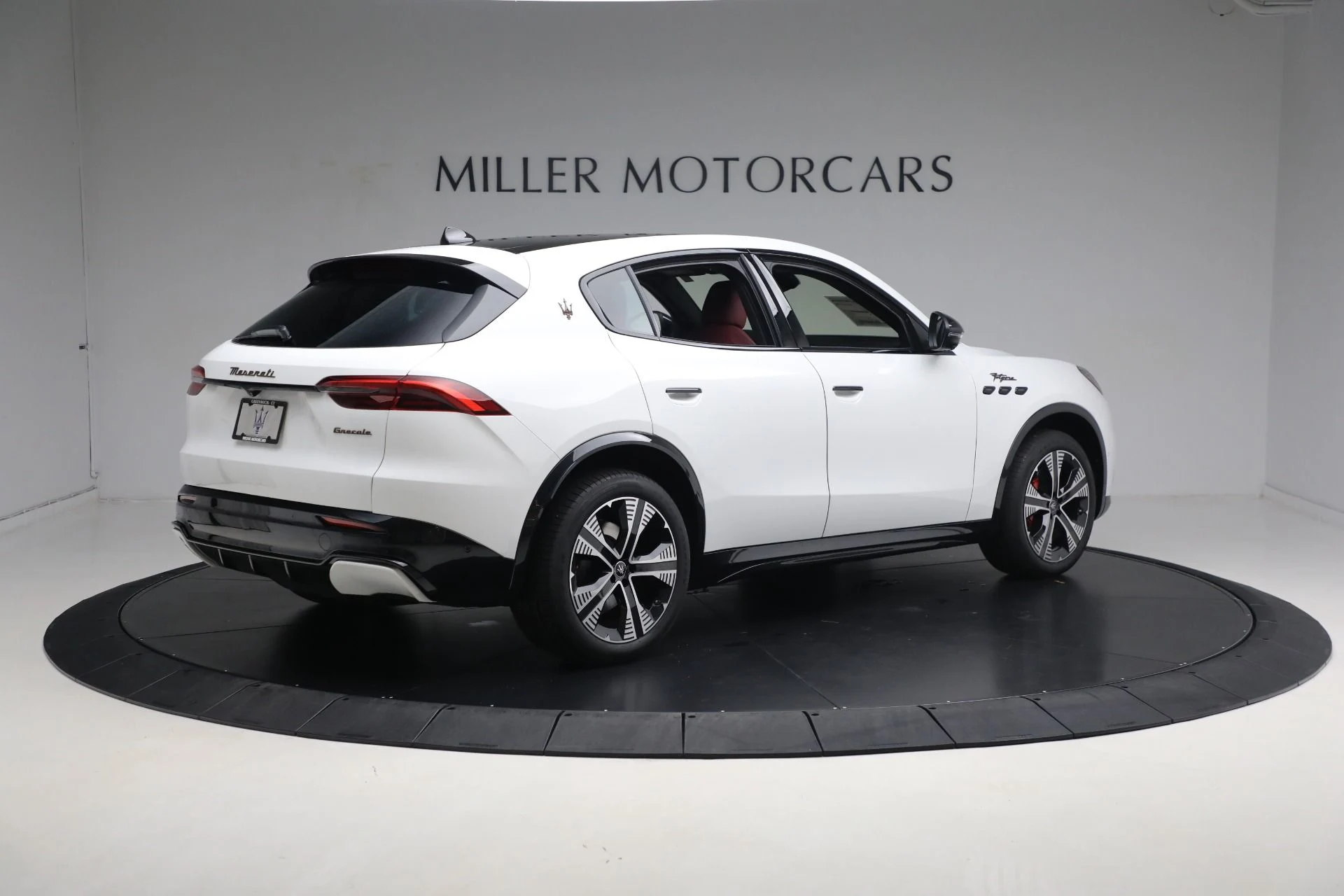 mph020_2162032483_New_2025_Maserati_Grecale_Folgore_0acc4a5745