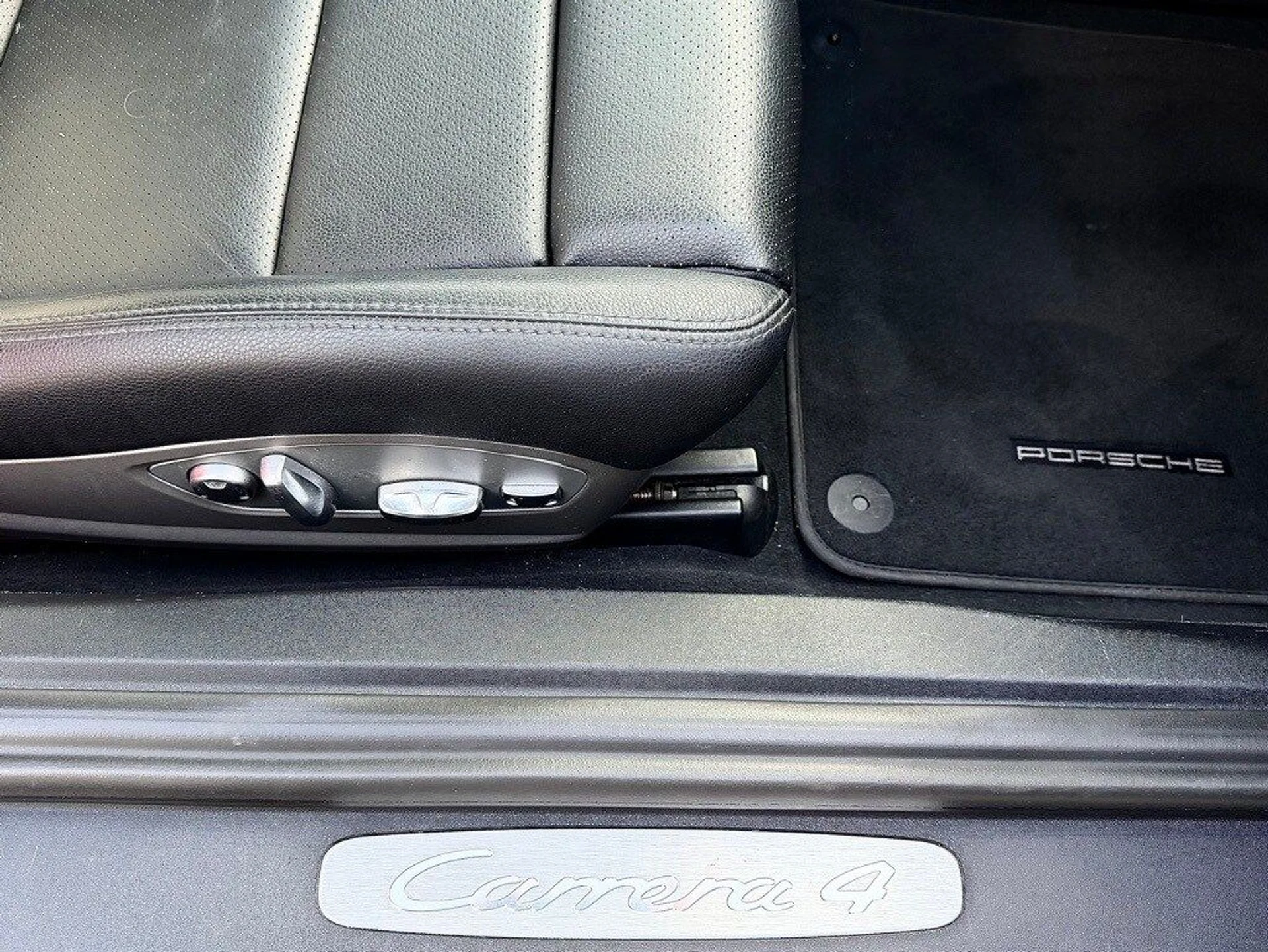 mph020_2166966707_6e9514ef16e344a076ec2b92fd0aaeb2x_cf5d8c87b0