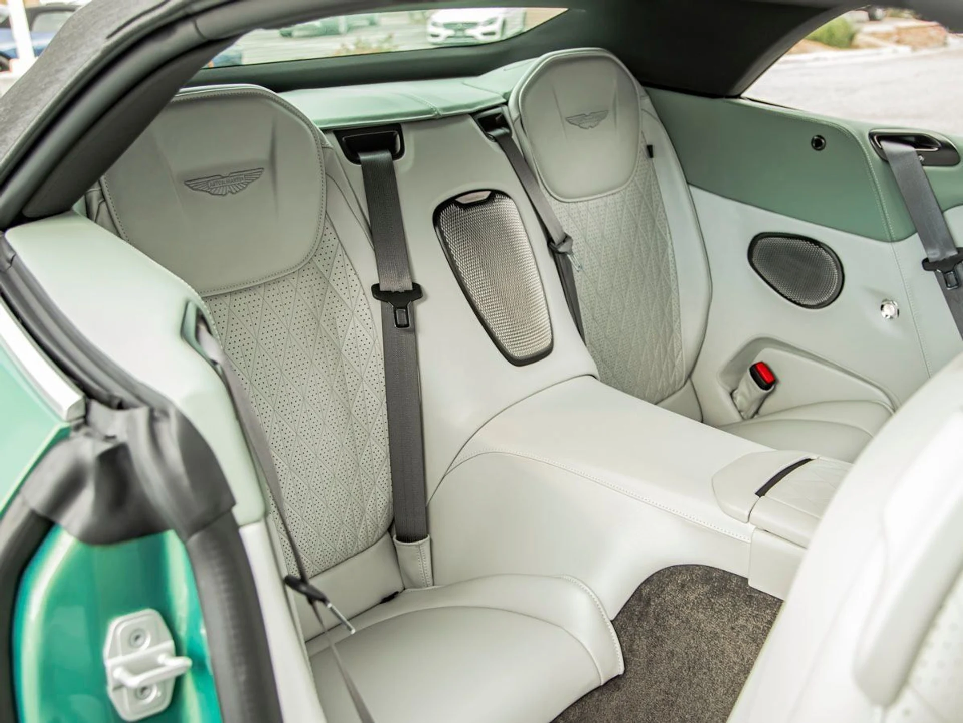 mph020_2167456451_21_d8621788ca