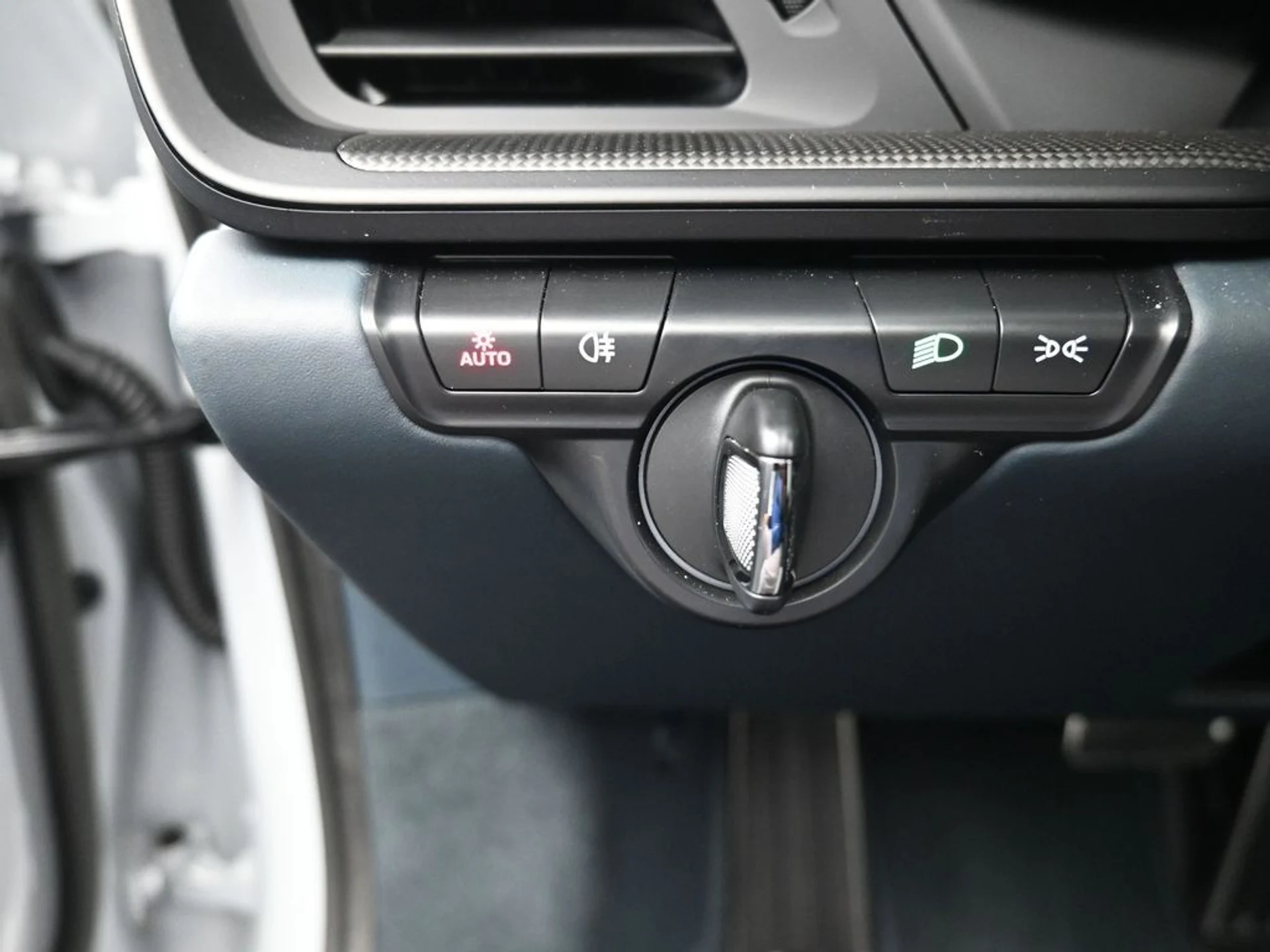 mph020_2167688343_266a4c862df2b9cc84172224d872a394_59a786b48f