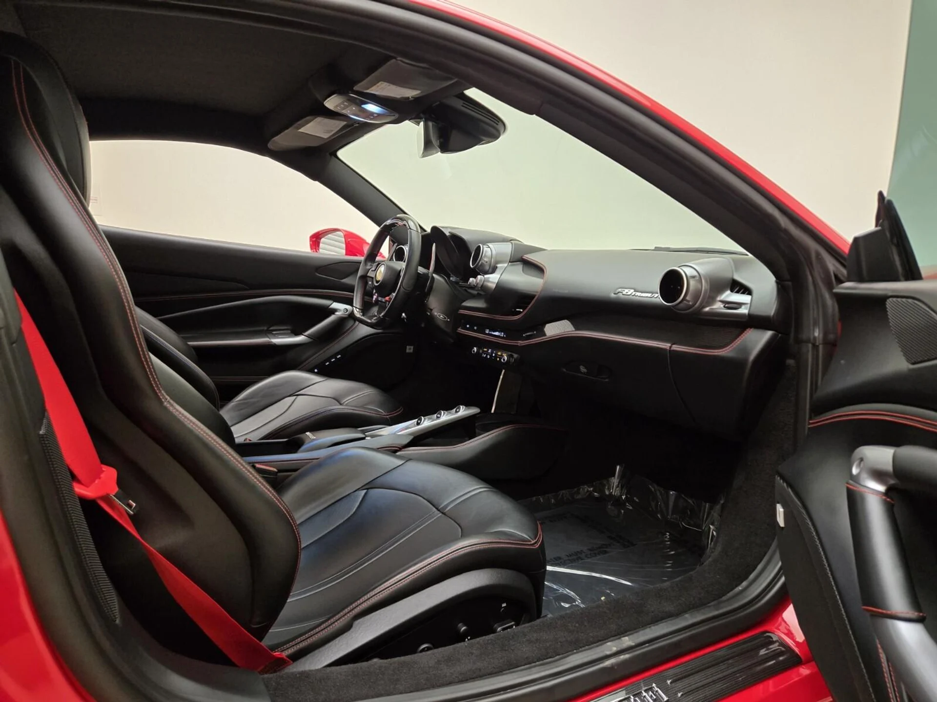 mph020_2172860952_Used_2020_Ferrari_F8_Tributo_1756364921_3b9328b5ee