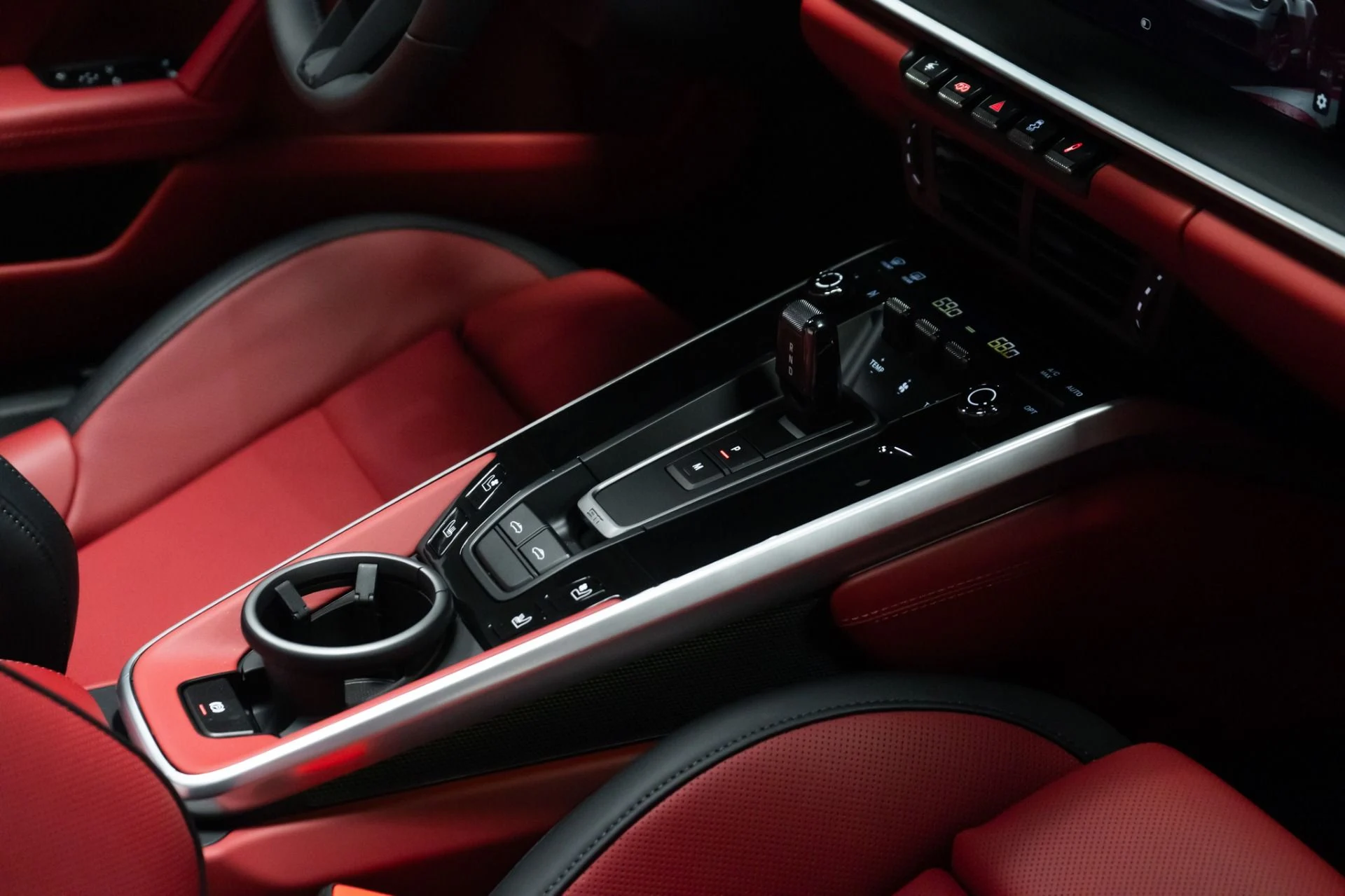 mph020_2173715212_Used_2026_Porsche_911_Targa_4_GTS_Targa_4_GTS_1767211945_79189cac40