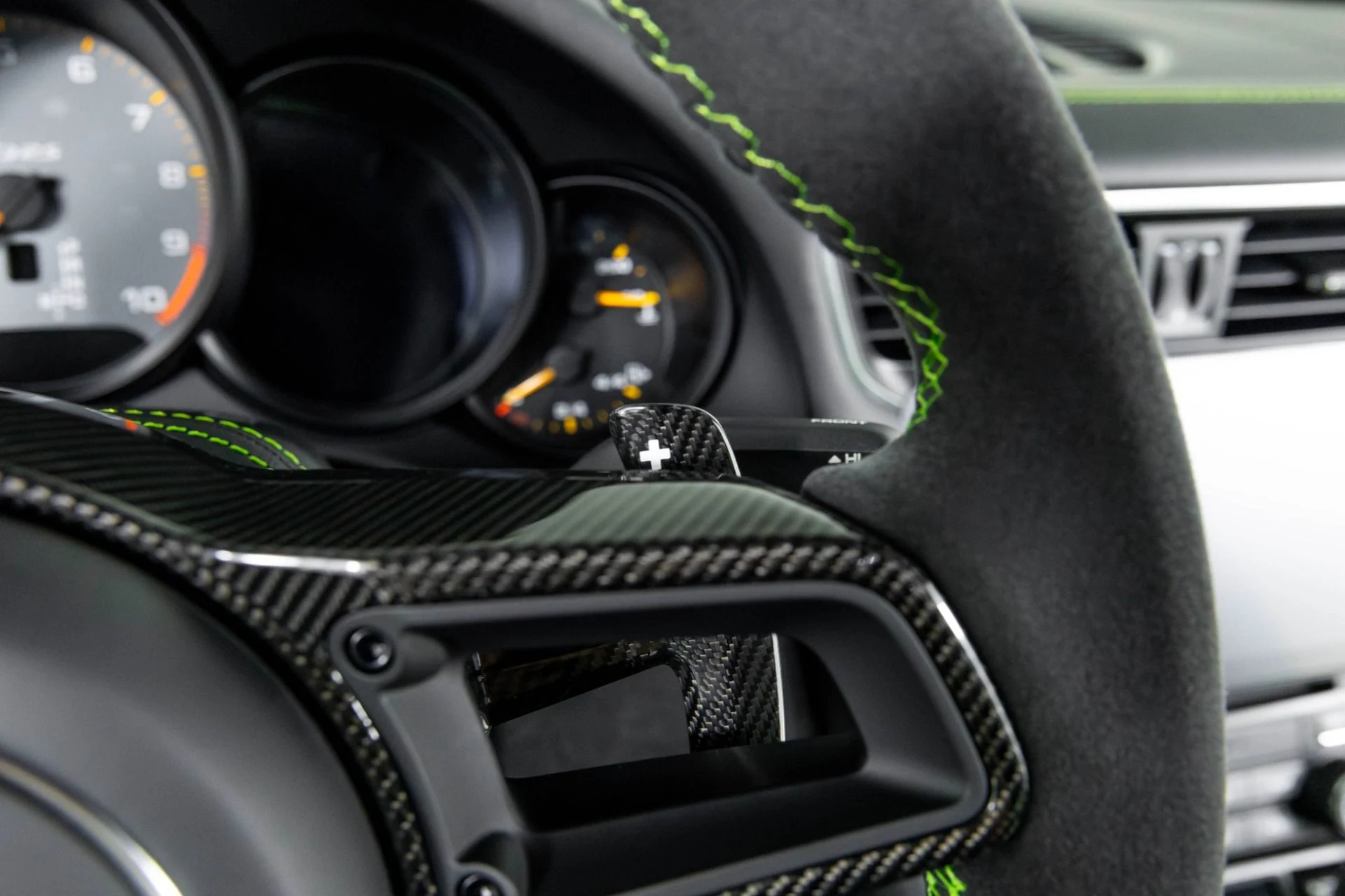 mph020_2176706652_Used_2019_Porsche_911_GT_3_RS_1763595271_c1f1f9bfae