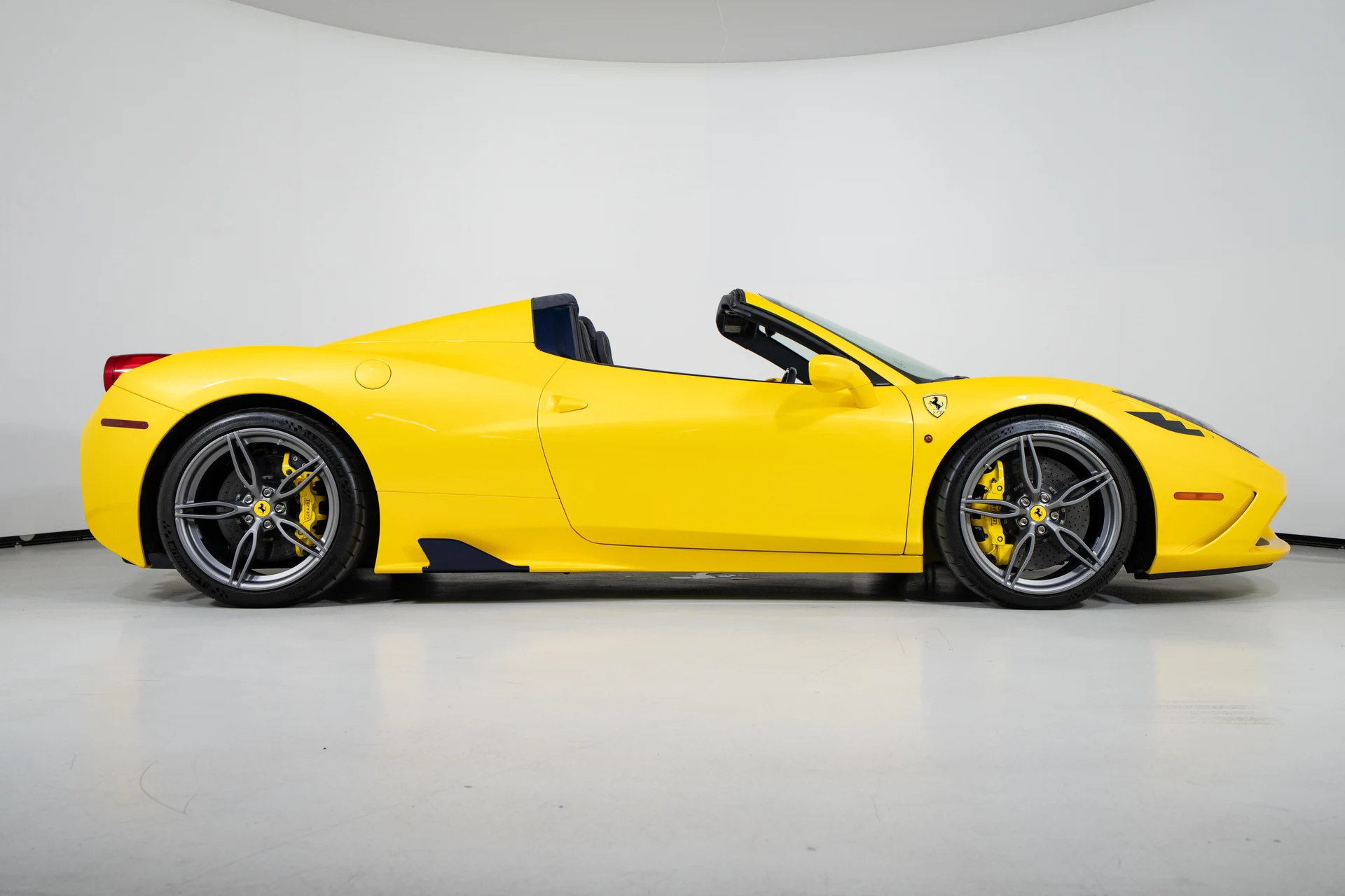 mph020_2180144375_a475200c2ffa7fcf444bc5e5095bf261_3d328a8ff3