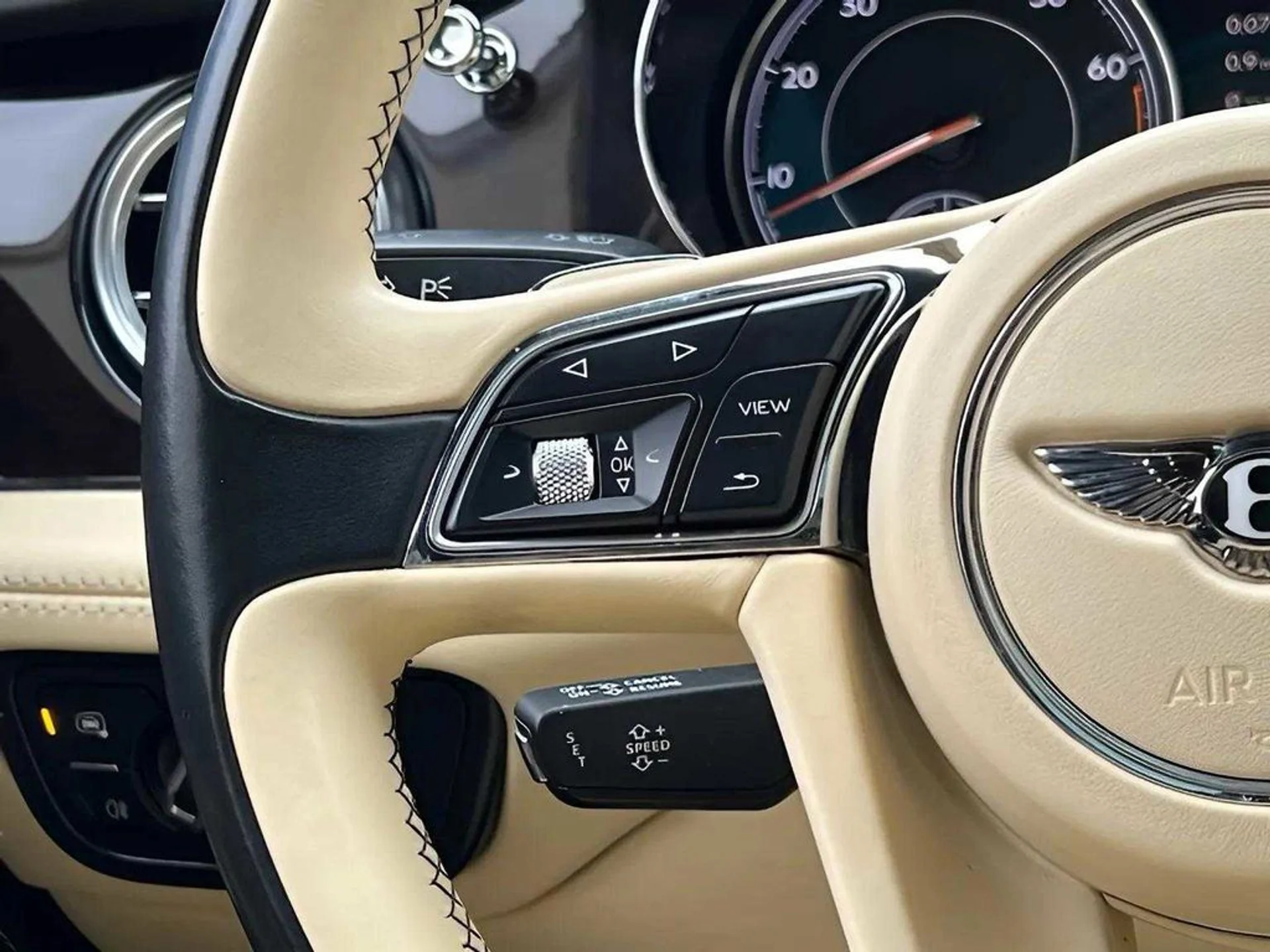 mph020_218082770_85841f66fa592d95f07af74ea6cbec3ax_18a166b567