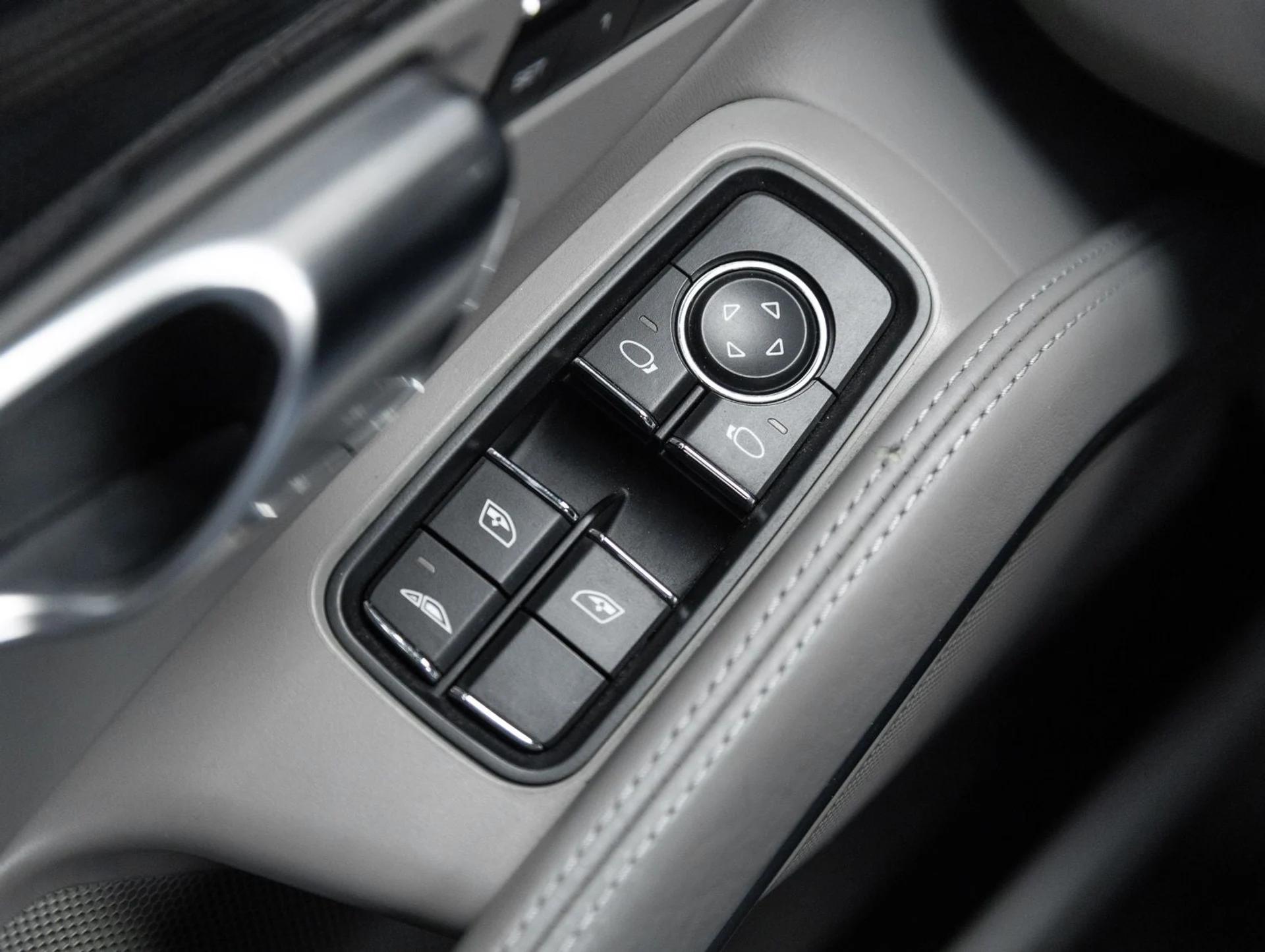 mph020_2182581094_21_f71045fe7e