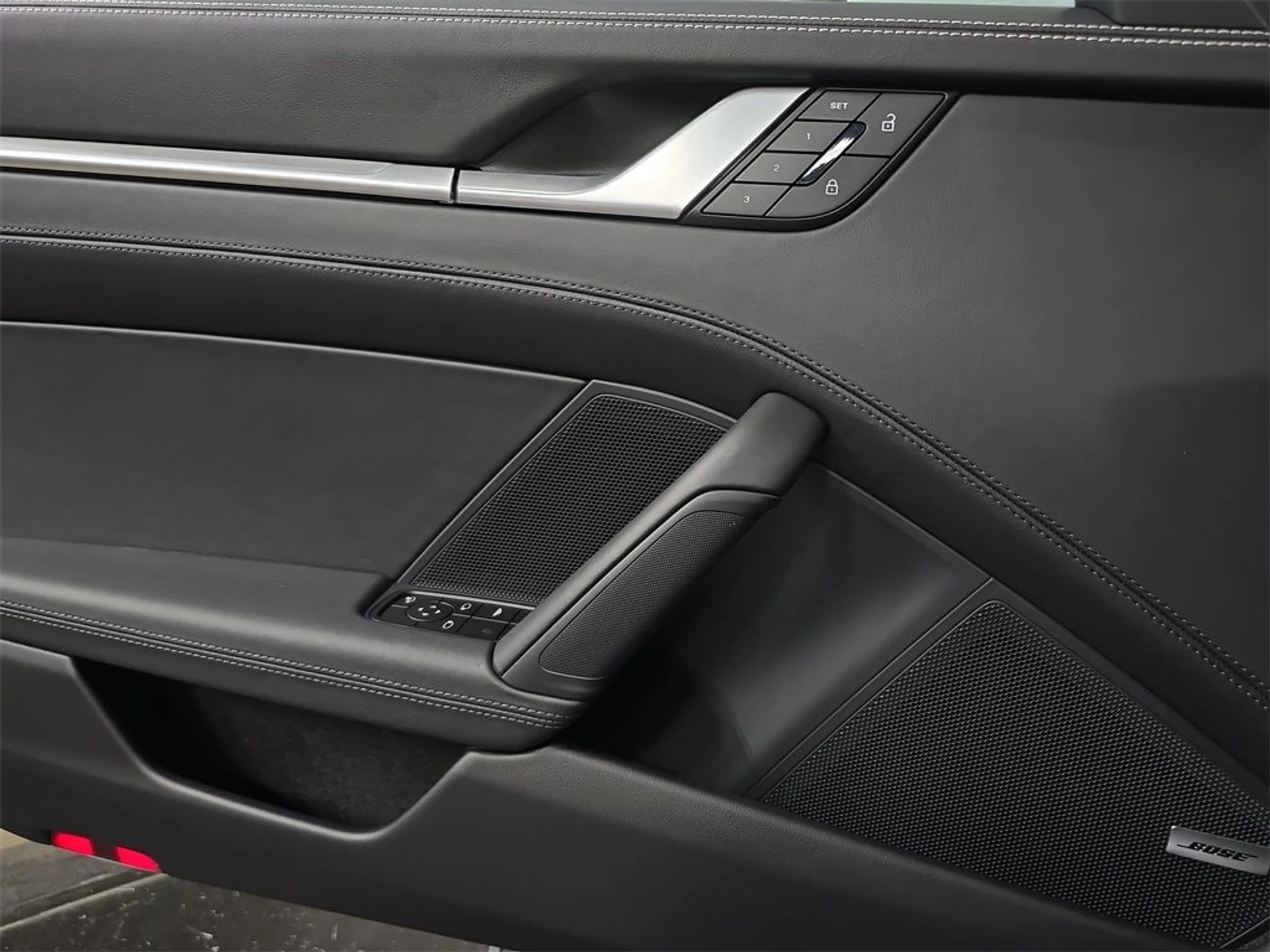 mph020_2182623508_5b90cbd979f9a2ef625480174b02fad9_903bdcf4e9