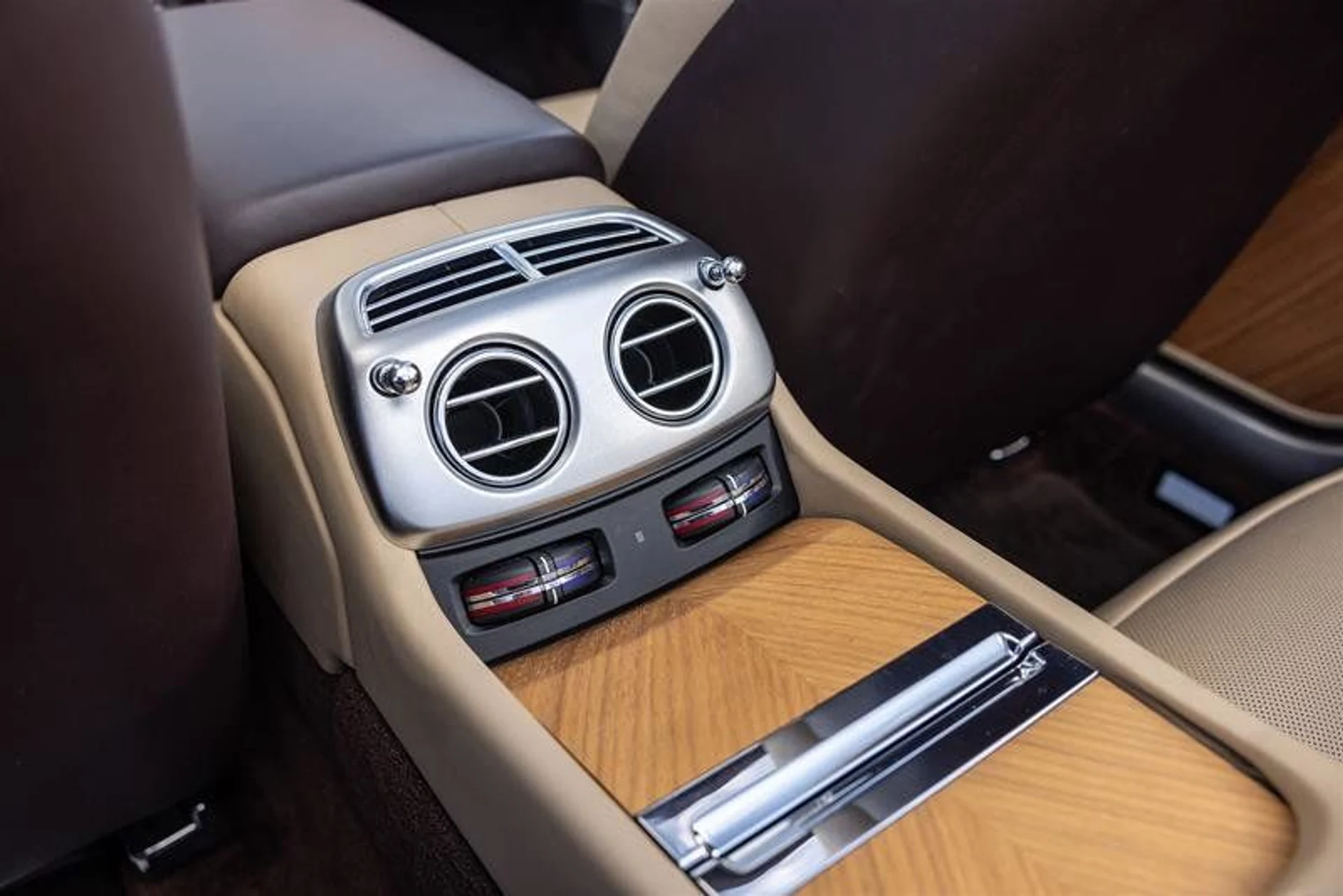 mph020_2208519007_37184980_06305_11560336_1532800737_cc50850645