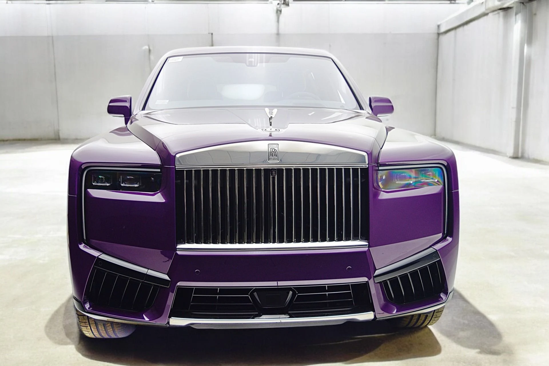 mph020_221202359_Used_2025_Rolls_Royce_Cullinan_fa215ed351