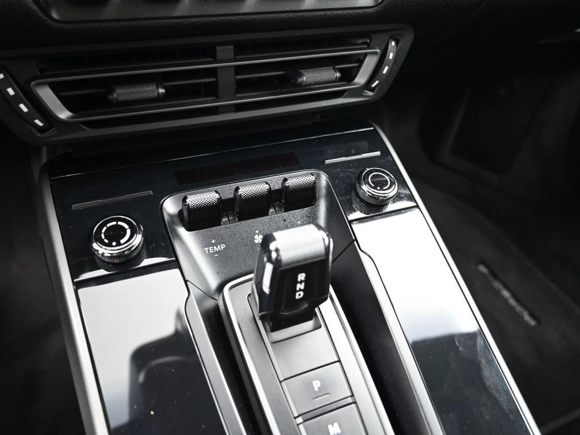 mph020_2213078963_9d2d74219293bd72e782e6fe278e7610x_6e18d9bb94