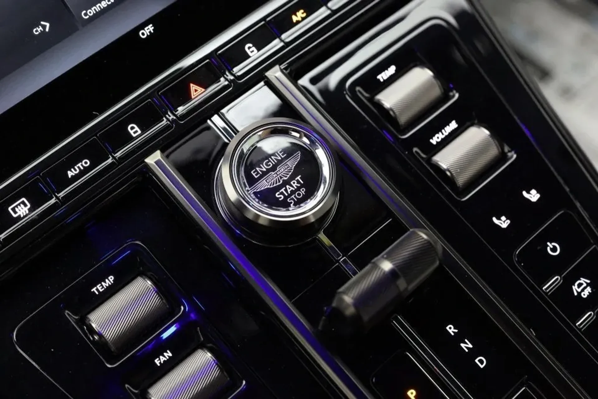 mph020_221370754_5onfmttjsogxoam9ssh58ob9e6hx_715ef026df