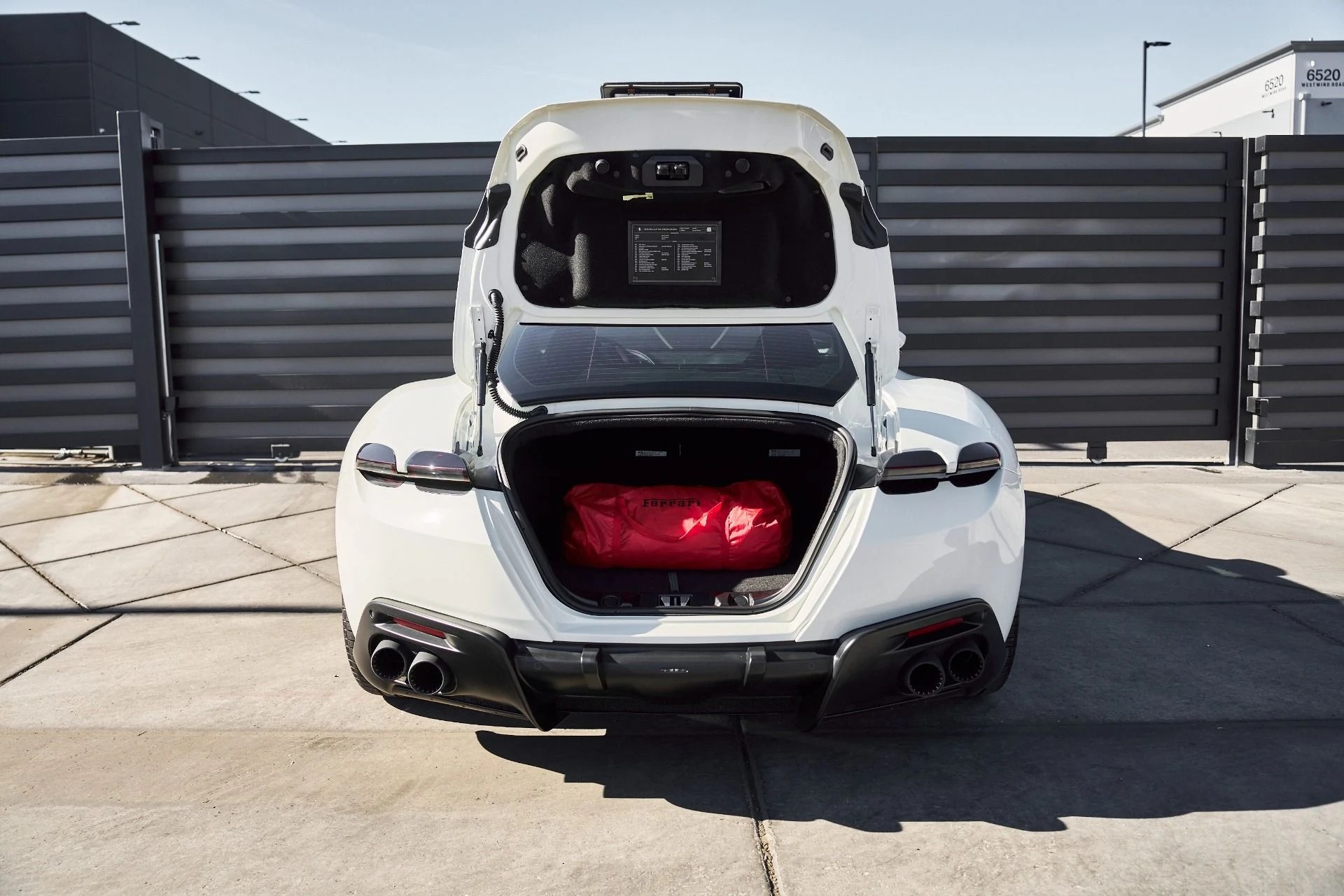 mph020_2222745352_Used_2022_Ferrari_Roma_Base_1764637199_afd5d63430