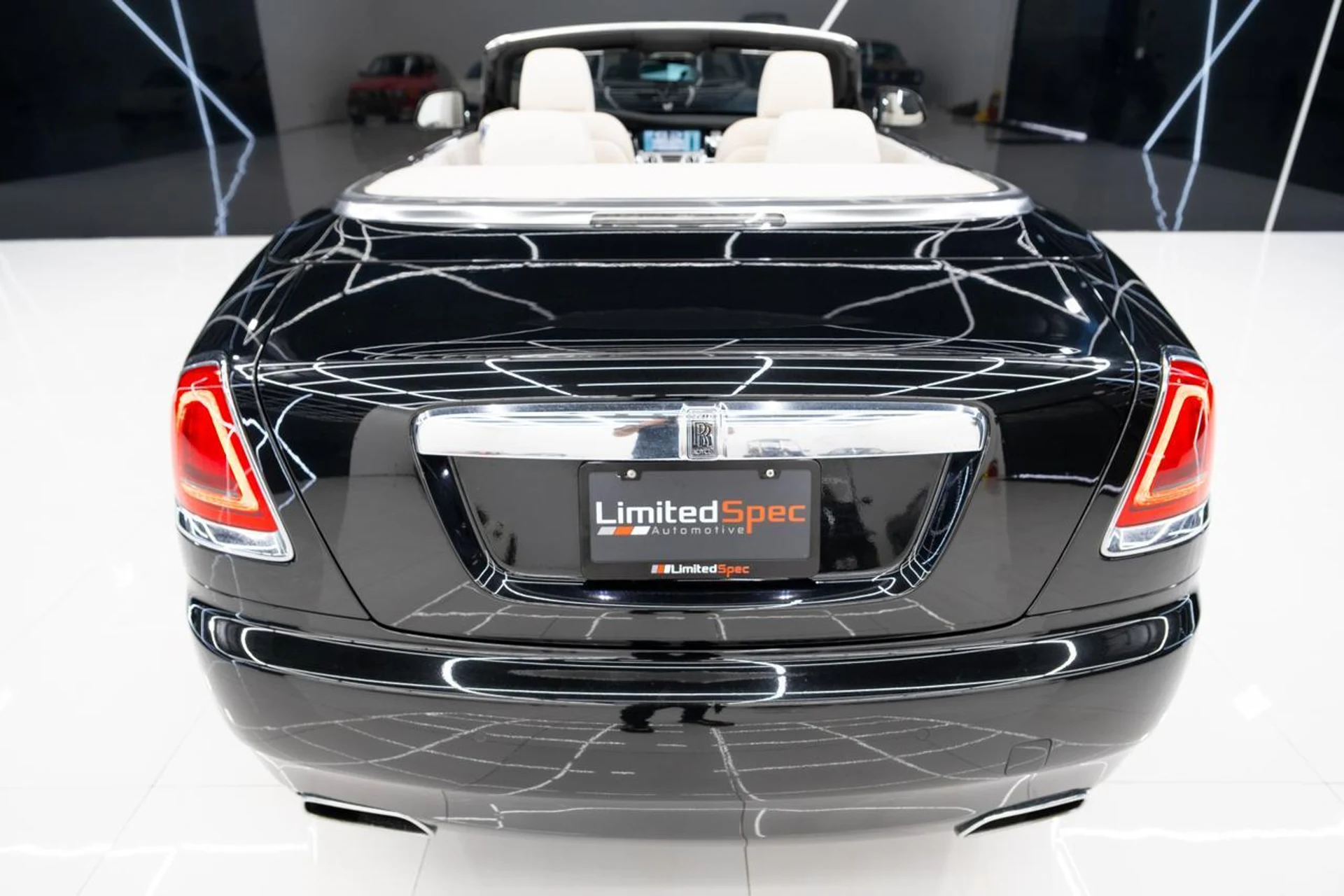 mph020_2228935827_7224f0f3b9bfce19935bb76b0dc9e243_3364d60751