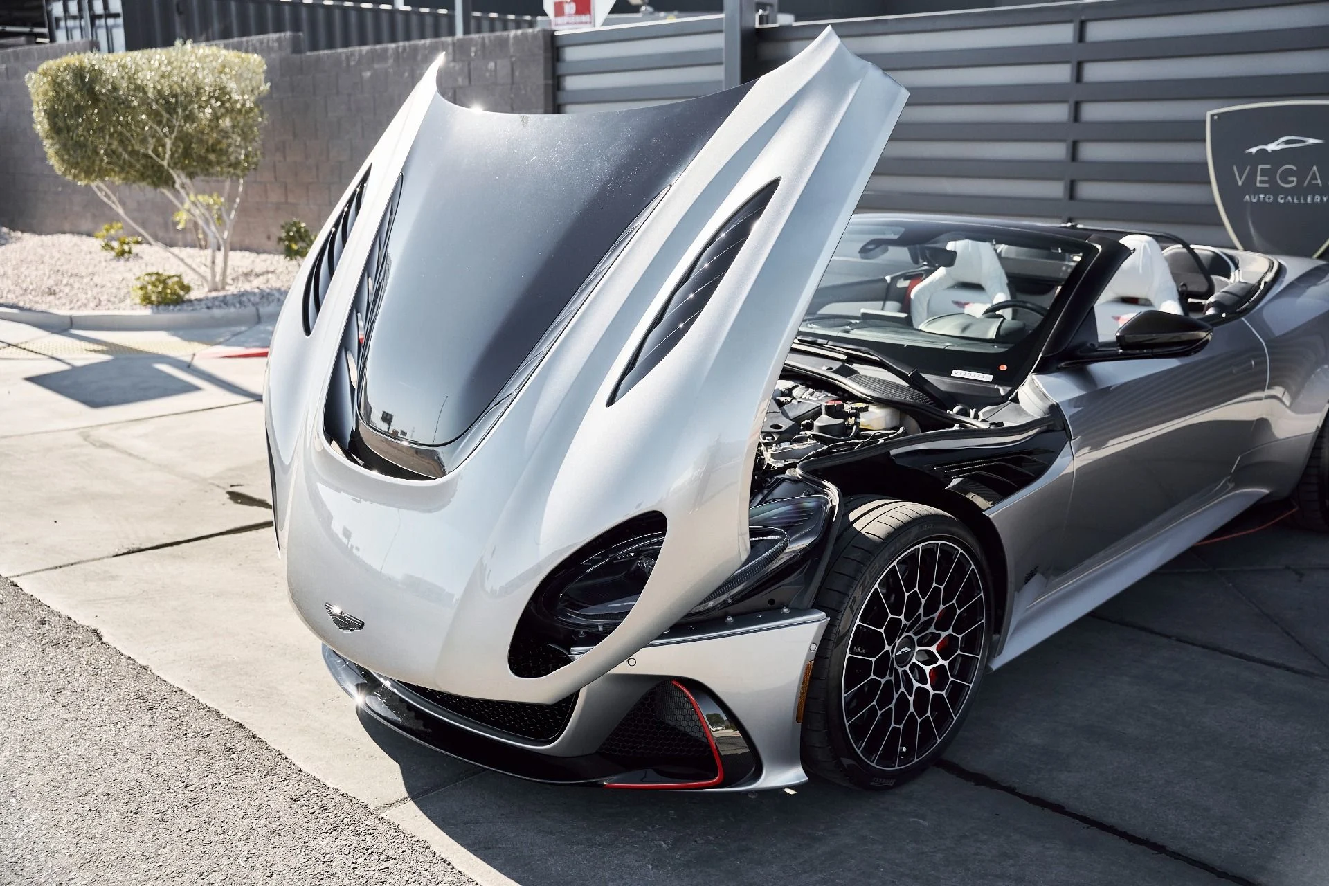 mph020_2228960131_Used_2023_Aston_Martin_DBS_Volante_1768876931_7feaf8ef66