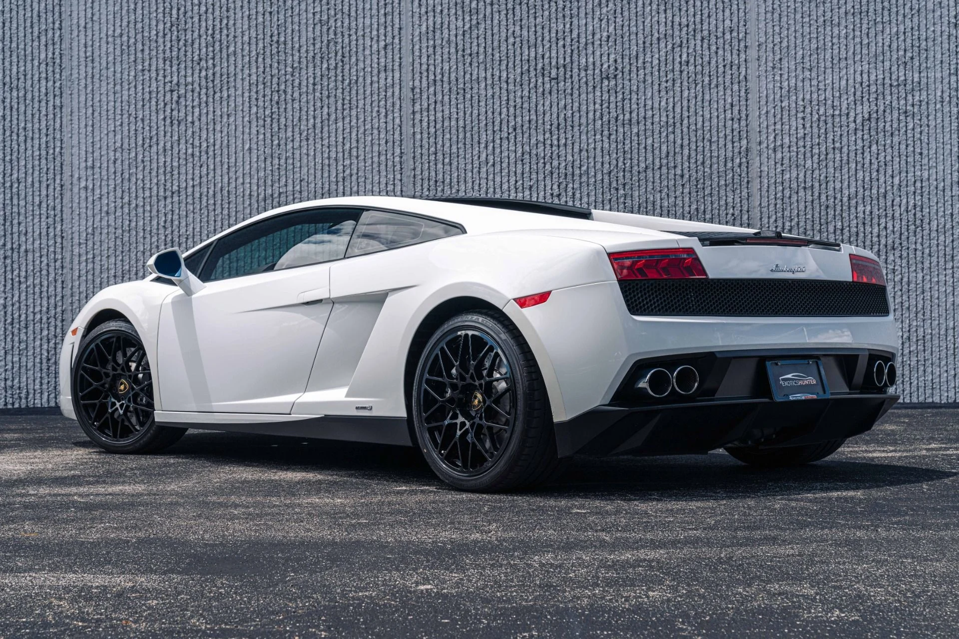 mph020_2230955235_Used_2013_Lamborghini_Gallardo_LP_550_2_w_Front_Lift_Reverse_Camera_Branding_Pack_1712609613_27a063ee37