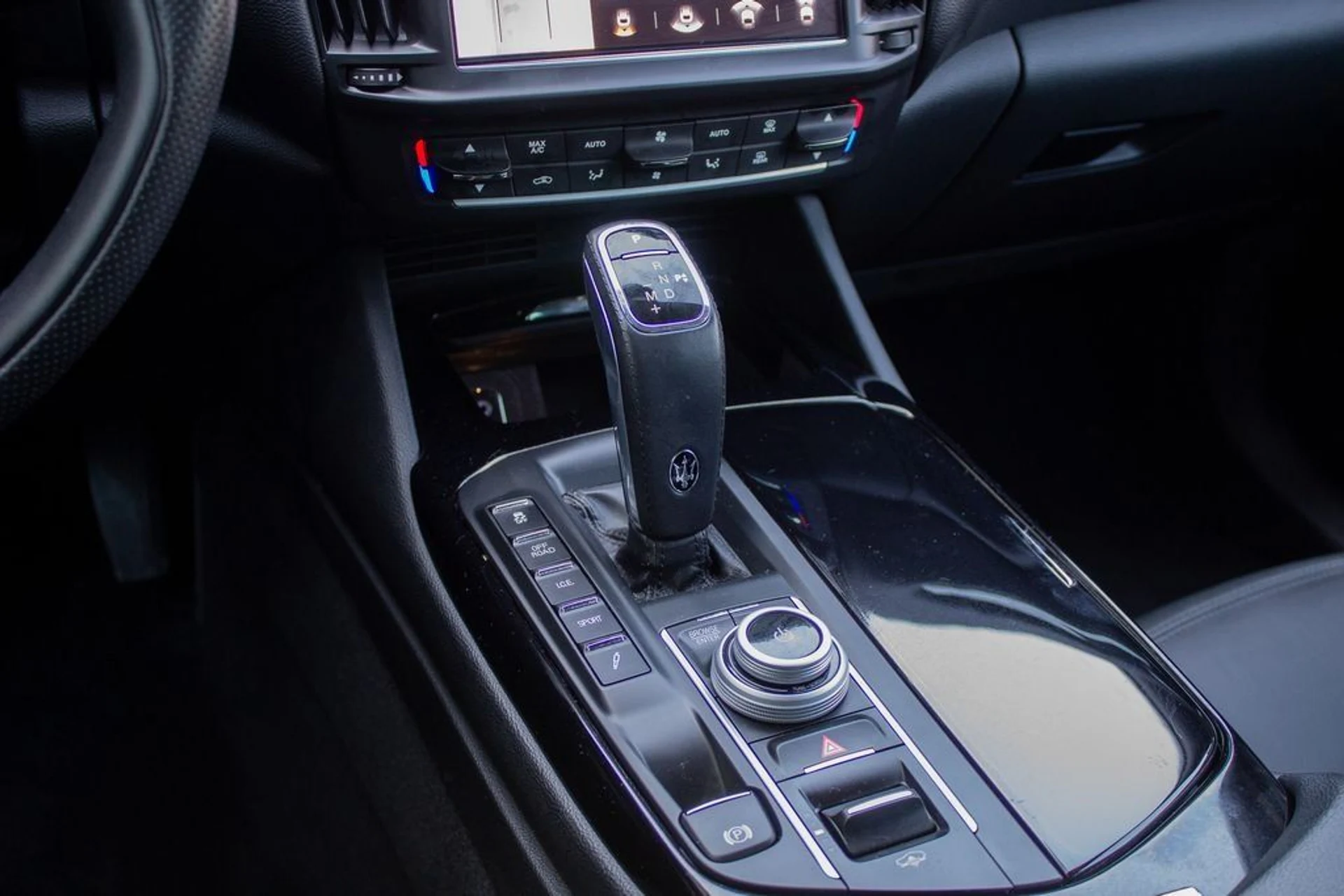 mph020_2236211232_f6839eb68640bf1524b6da11853dbd3b_906beae656