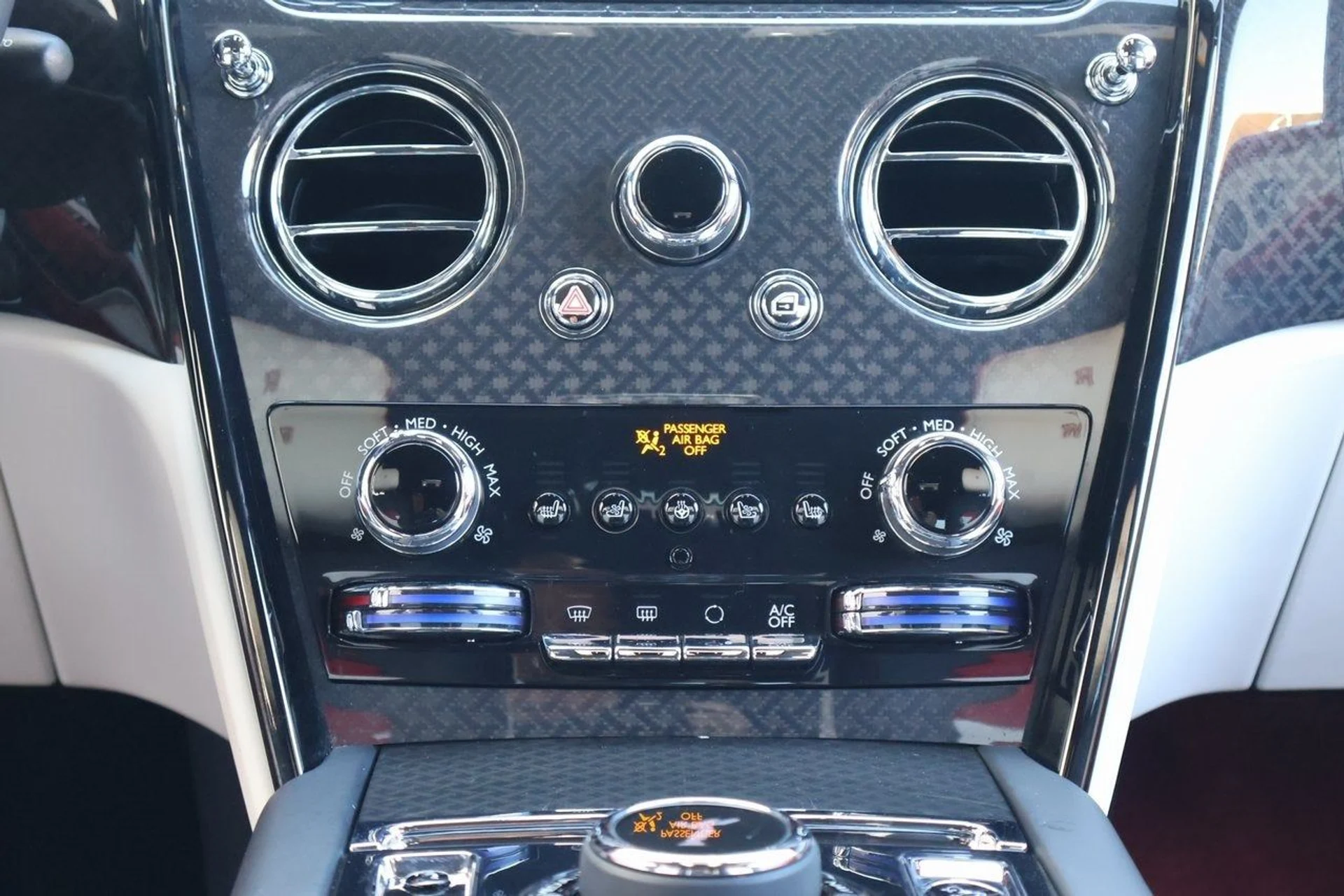 mph020_2236788121_21_24f0270273