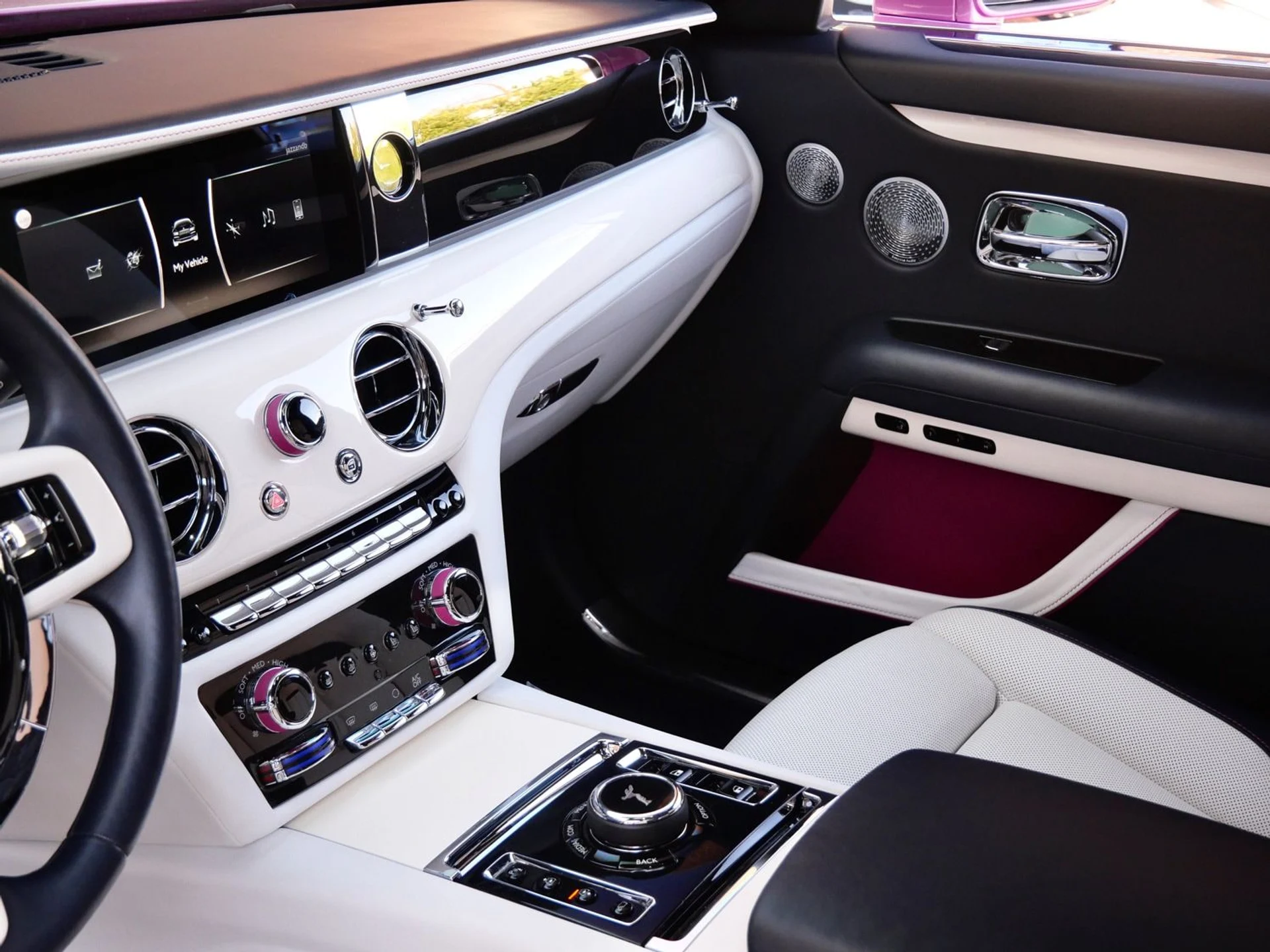 mph020_22373262_20e7bcd28f17409a8175dba6d231055c_cc5e9d72fe