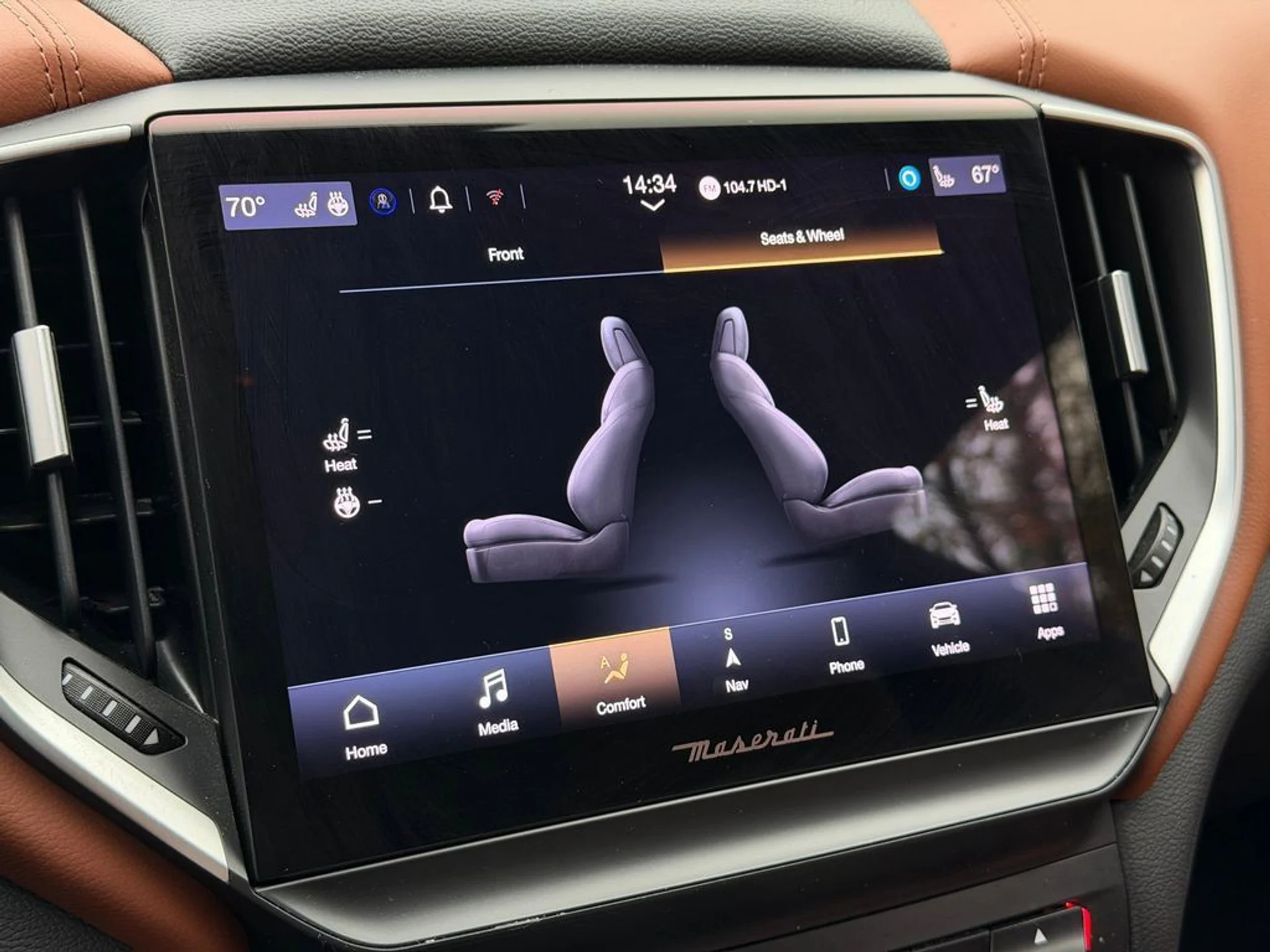 mph020_2242354380_2d27719d112343c4b0b893c927b3eb1b_4a33729689