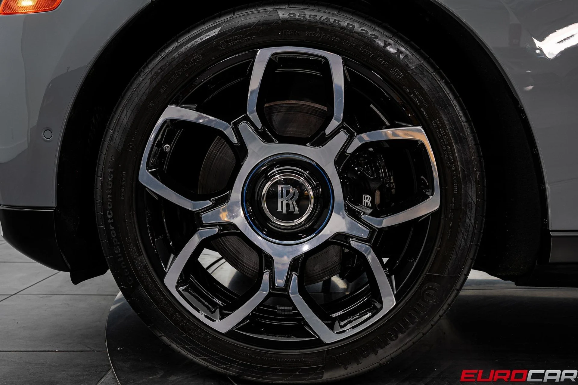 mph020_2243504692_image_21_c74b1c191e