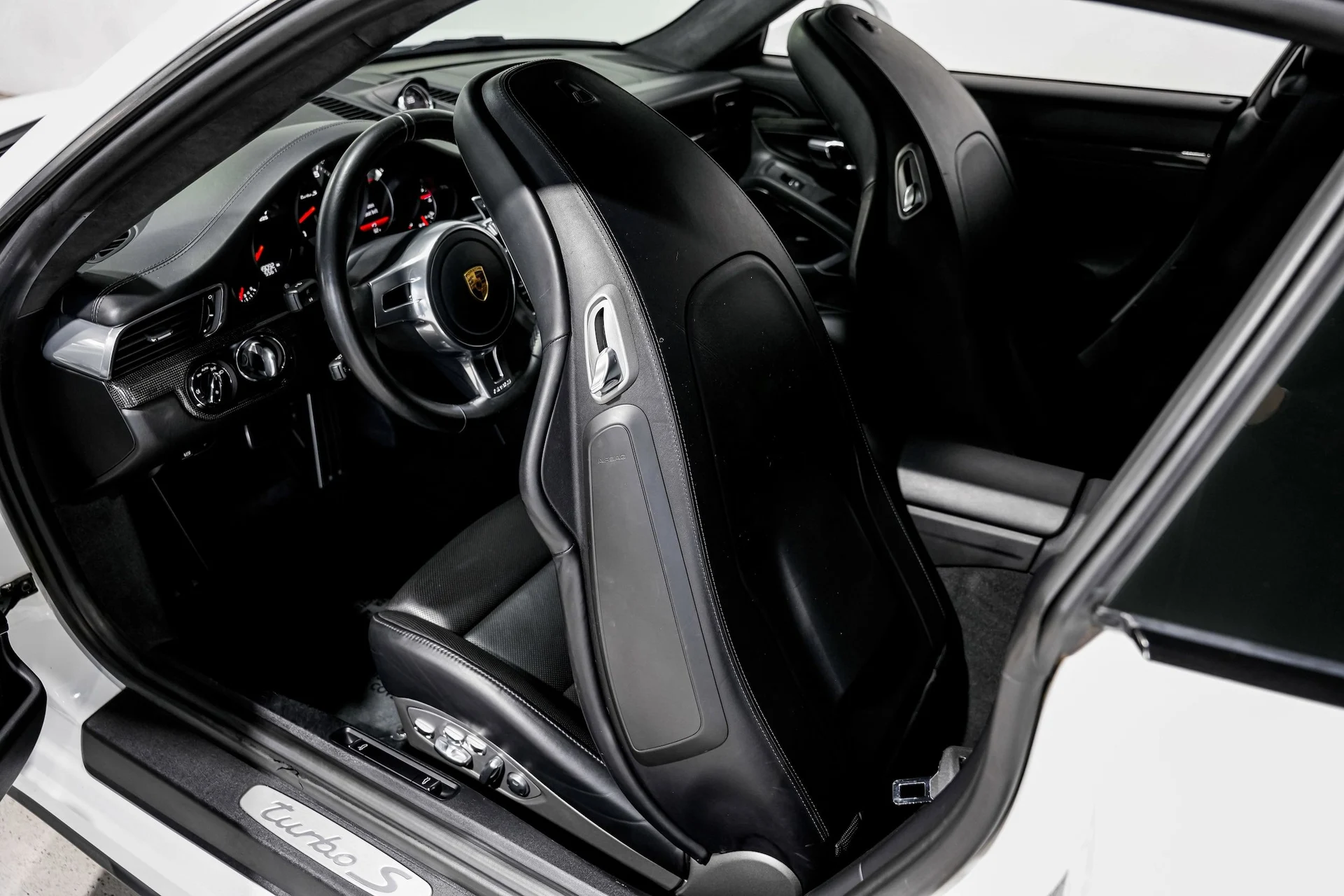 mph020_2243803732_4a28bd5f4828486198a7f52915626217x_93d8087e57