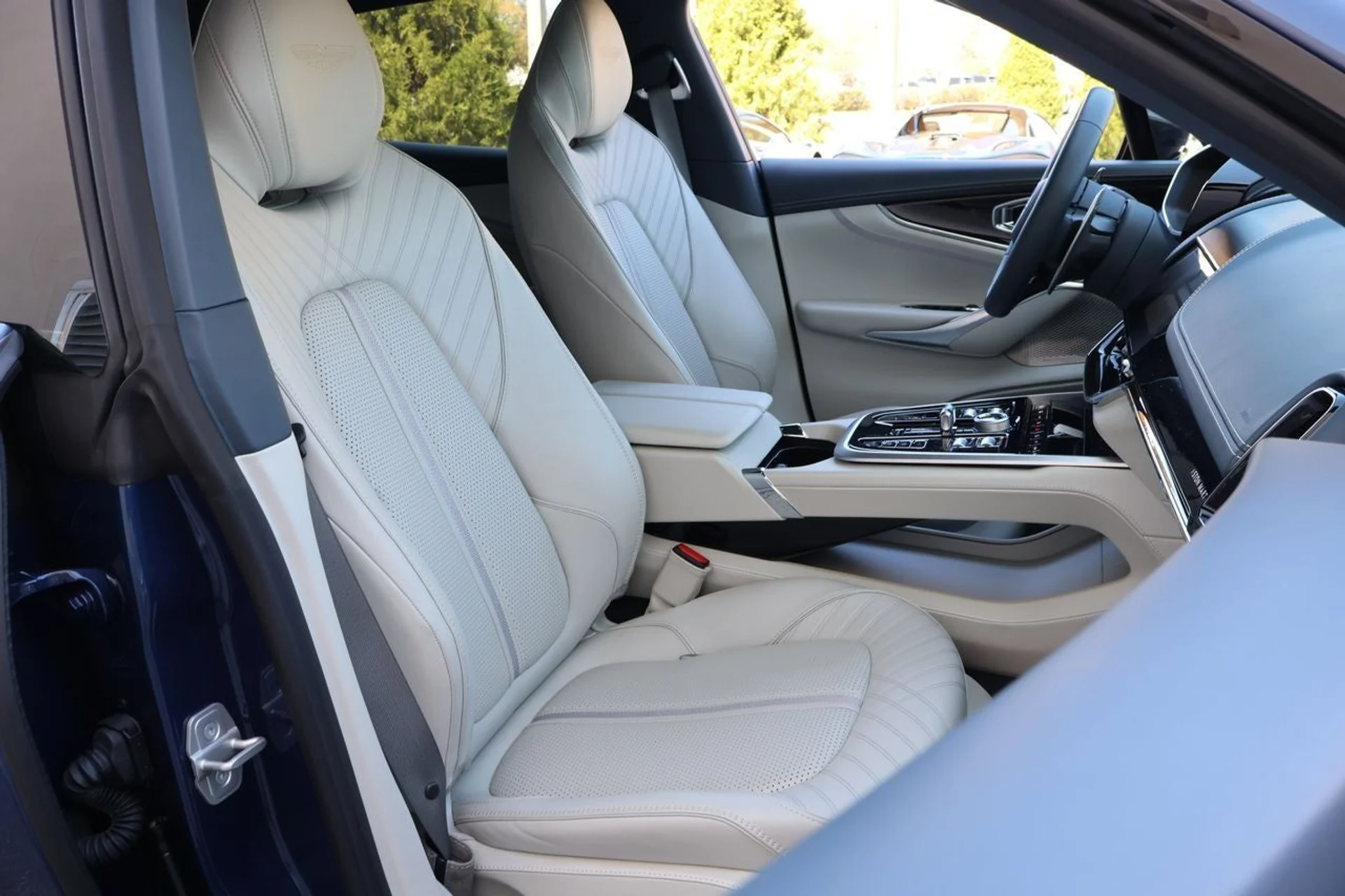 mph020_2244813284_21_05abd15c92