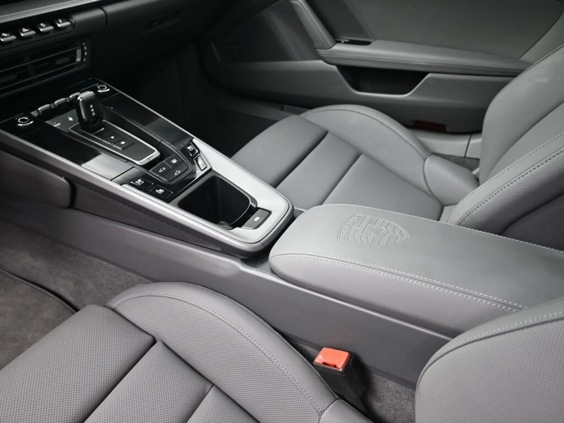 mph020_2253666501_59d57a25f9be3fb106e47260ce0ab1bfx_c036fd0ae1