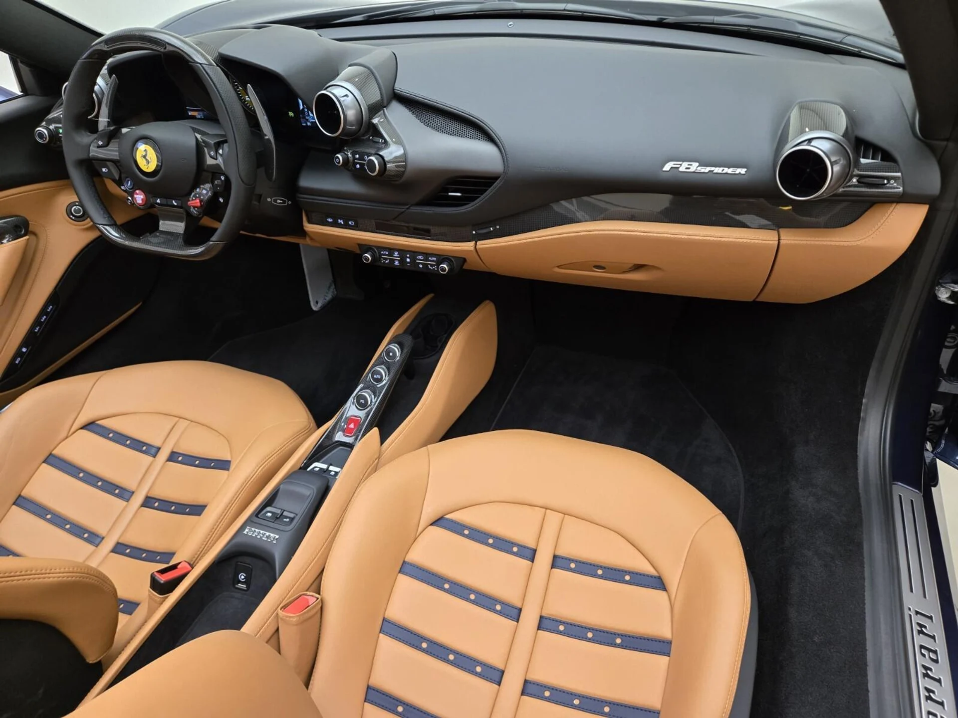 mph020_2256670050_Used_2022_Ferrari_F8_Spider_1753250640_ce2a1cd7bf