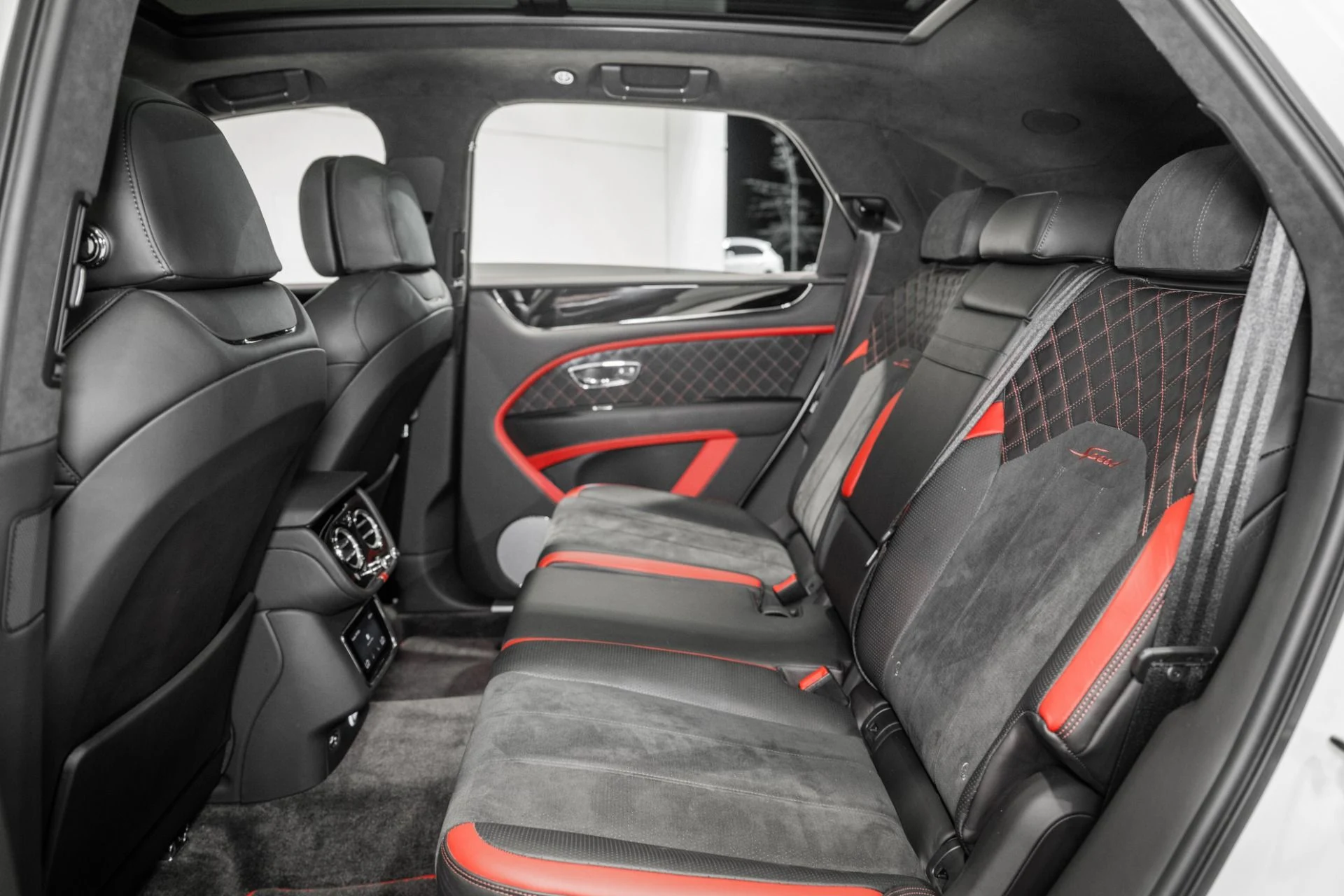 mph020_2258796139_Used_2021_Bentley_Bentayga_Speed_1773163710_88885c17f8