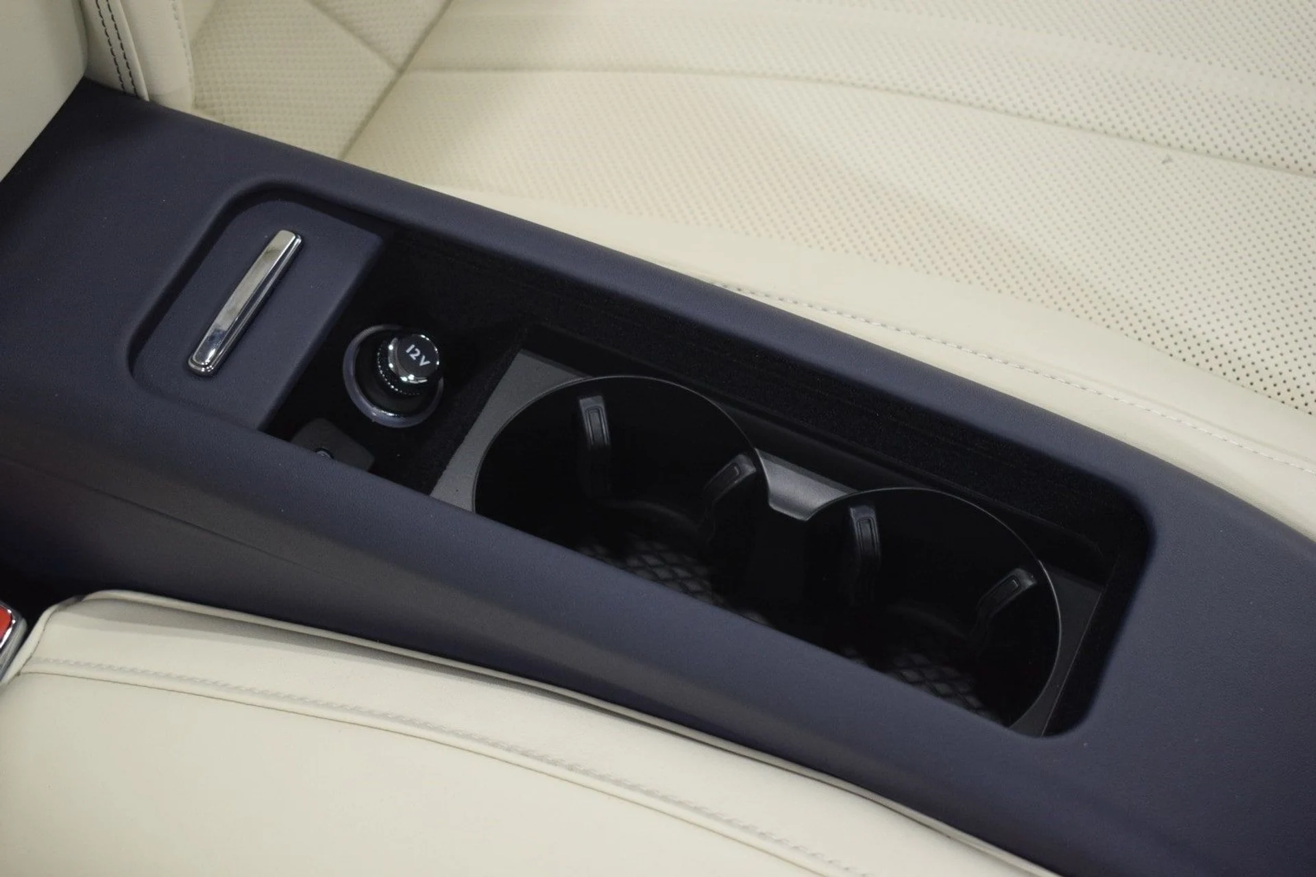 mph020_2261623361_0e81fa045852a3cbadf37fd4fa304601x_081d63df93