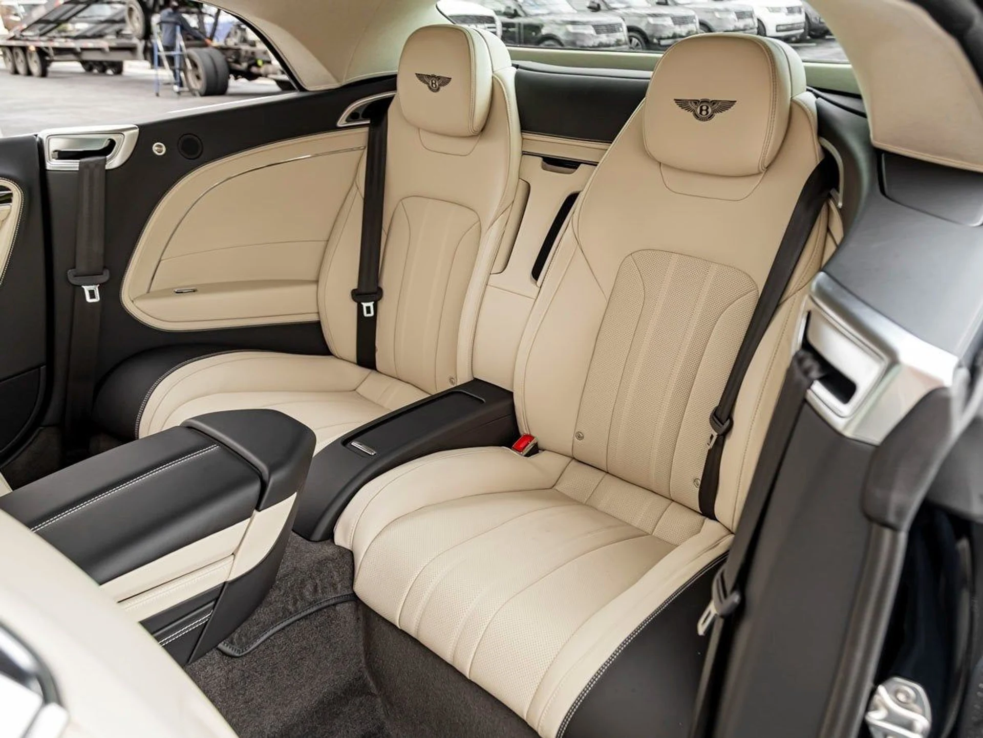 mph020_2263499665_21_8717b9c577