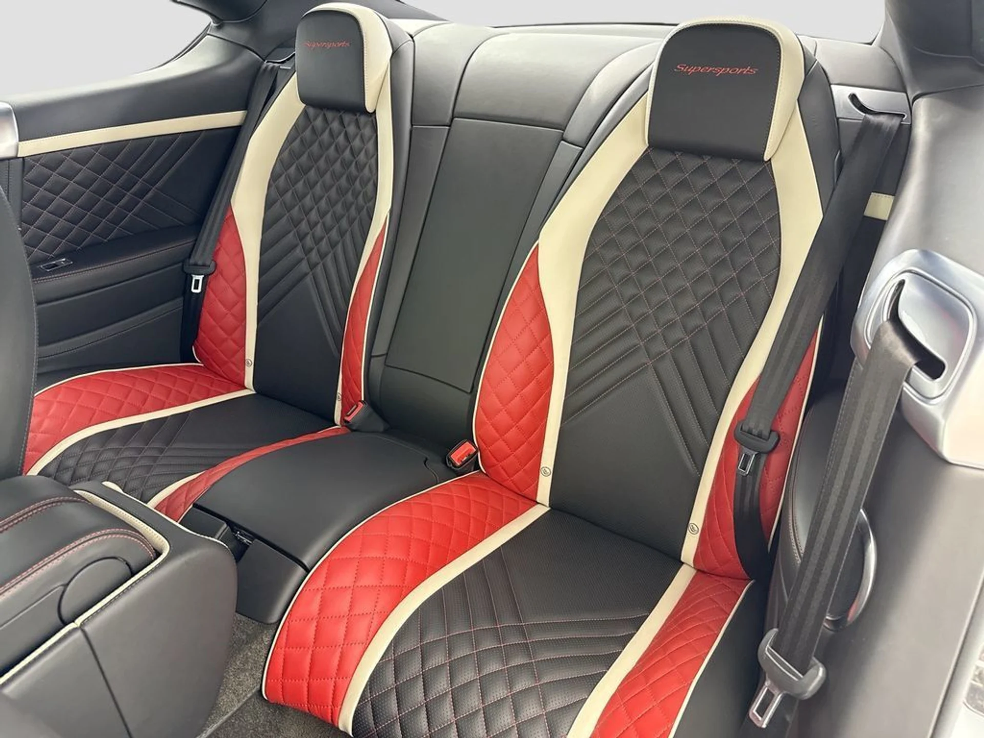 mph020_2266968088_used_2017_bentley_continental_gtsupersportscoupe_8119_22999710_21_1024_9349efd645