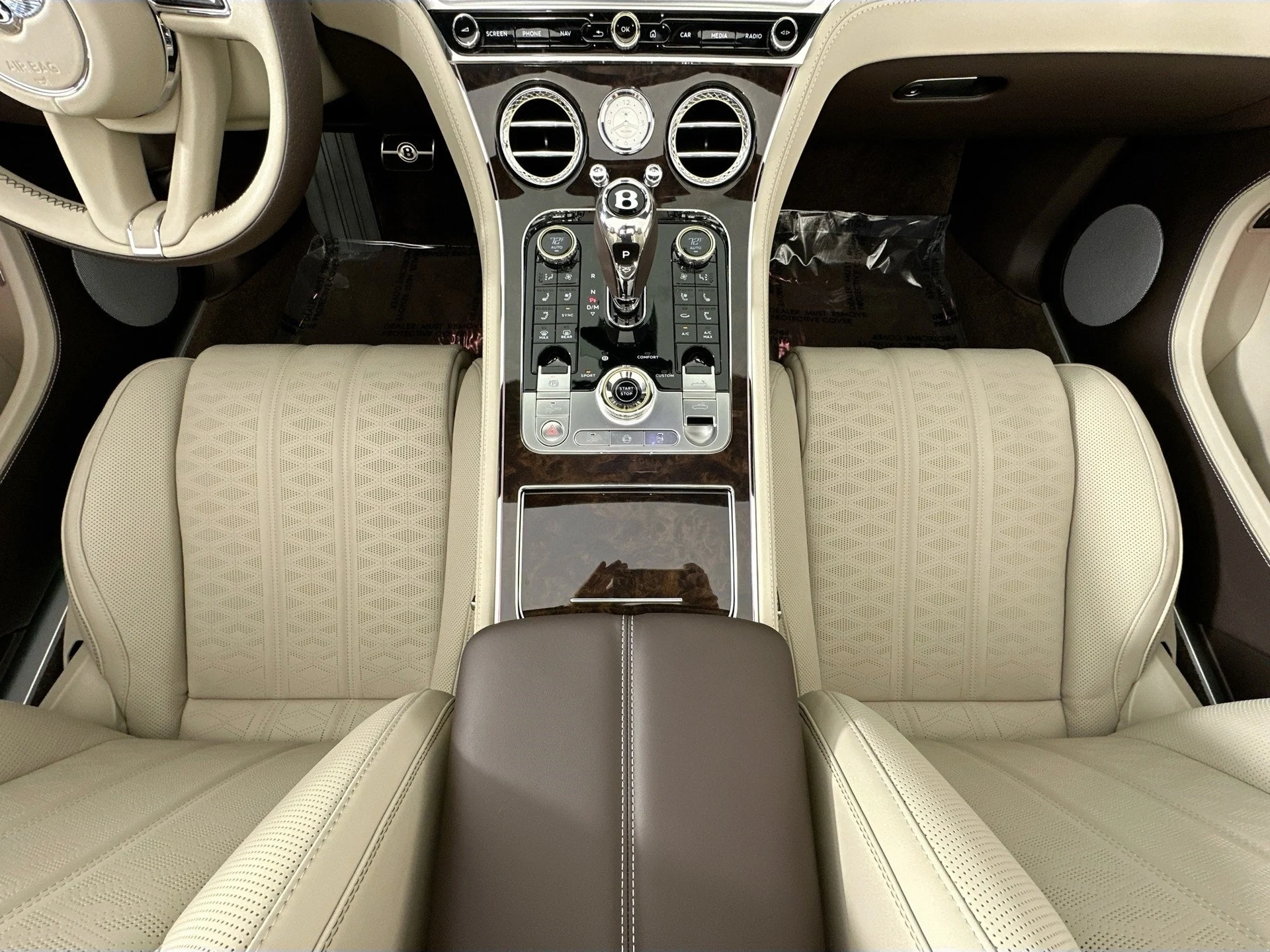 mph020_2267283613_21_a5810efcb2