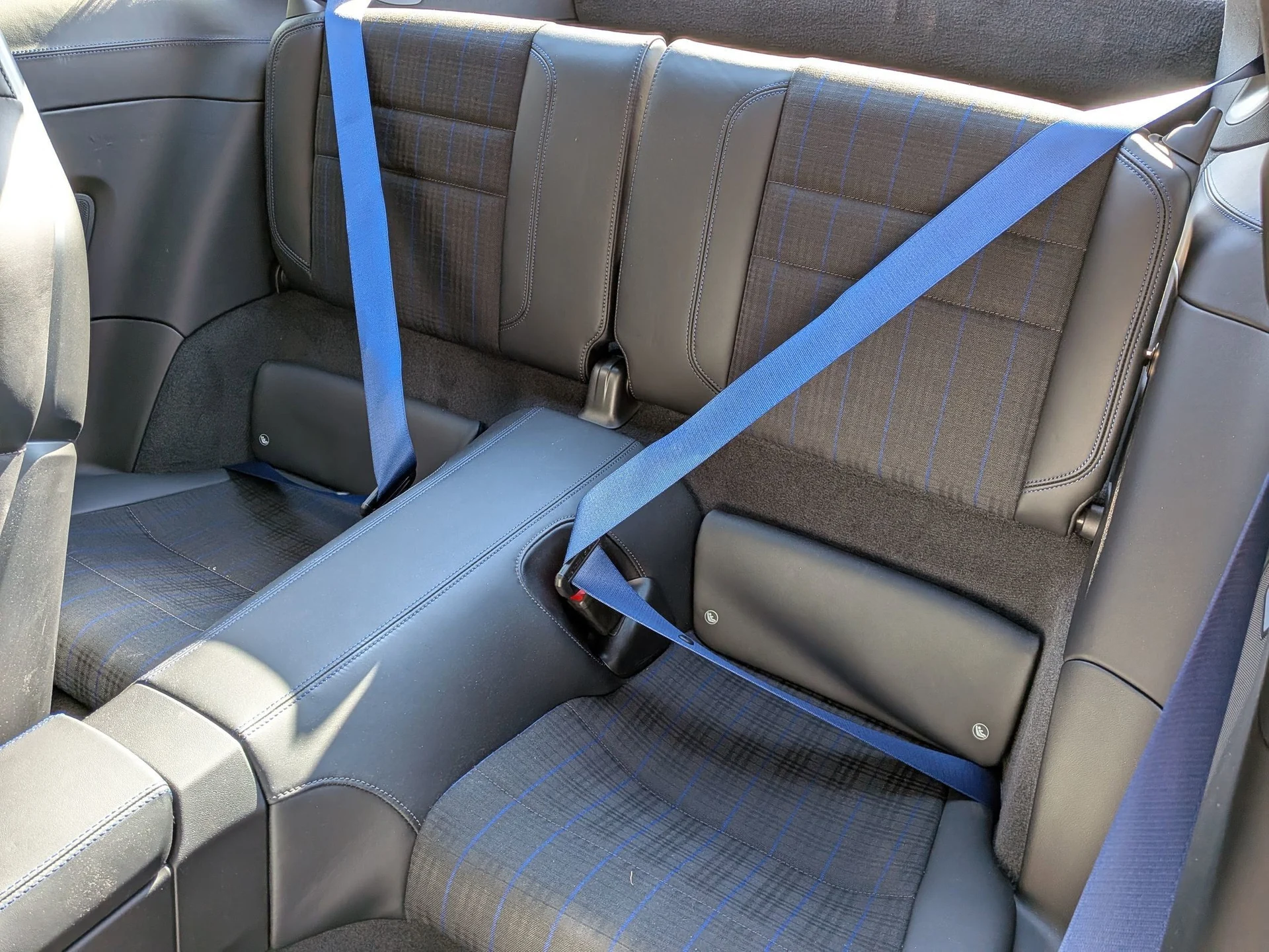 mph020_2270799424_8728e4b2ff18de80453a4c159f733c84x_4ebdc257ce