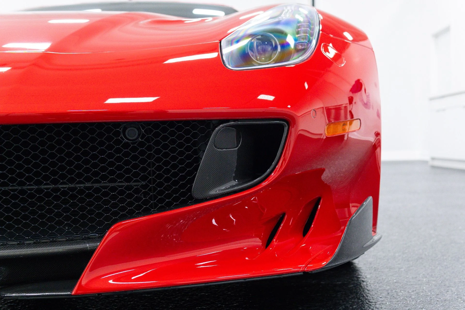 mph020_2275549711_Used_2017_Ferrari_F12tdf_1788471792_bdb68f502f
