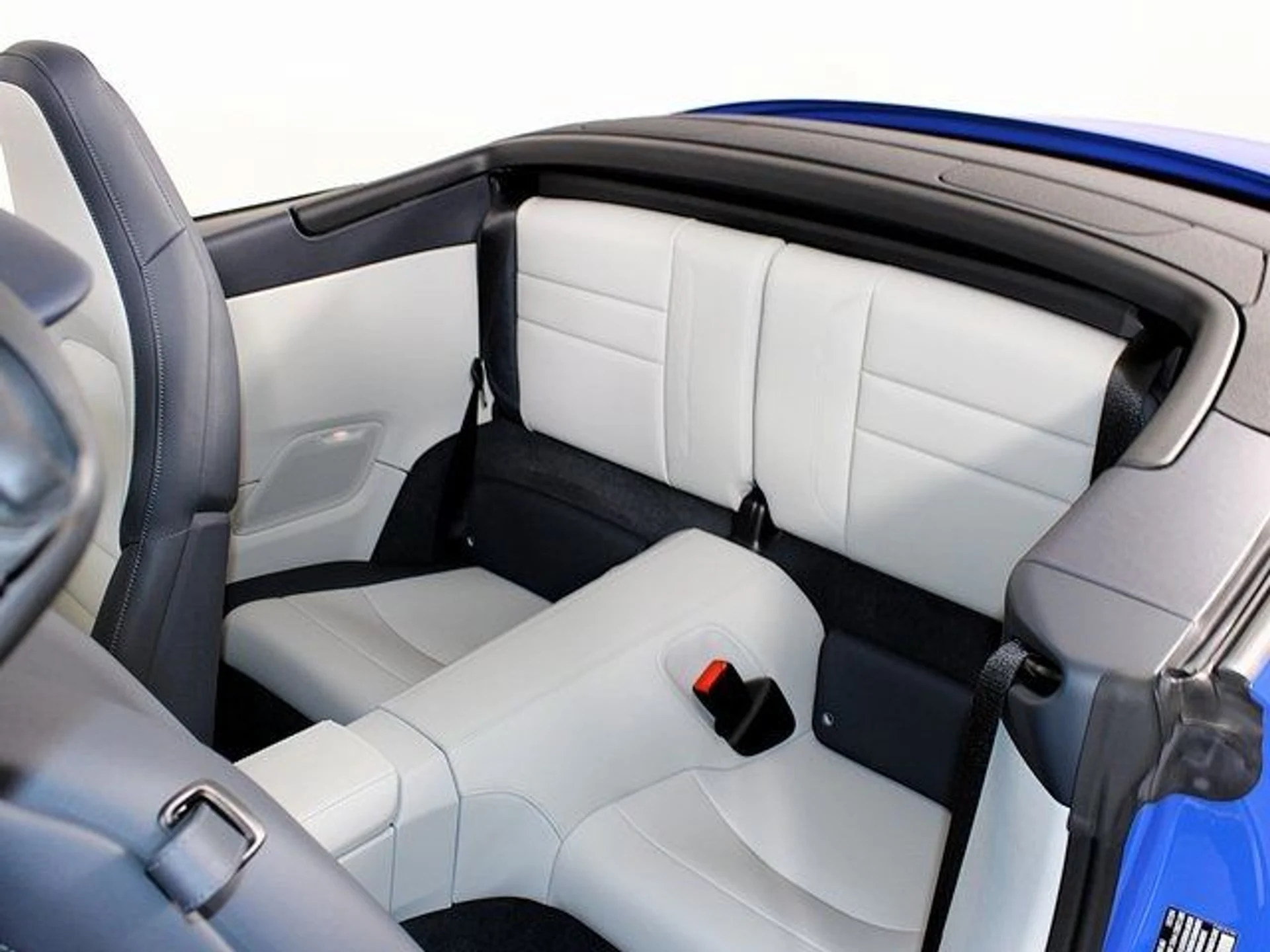 mph020_2281616154_60ed111c0851711db8391873a2c161b9_2550918710