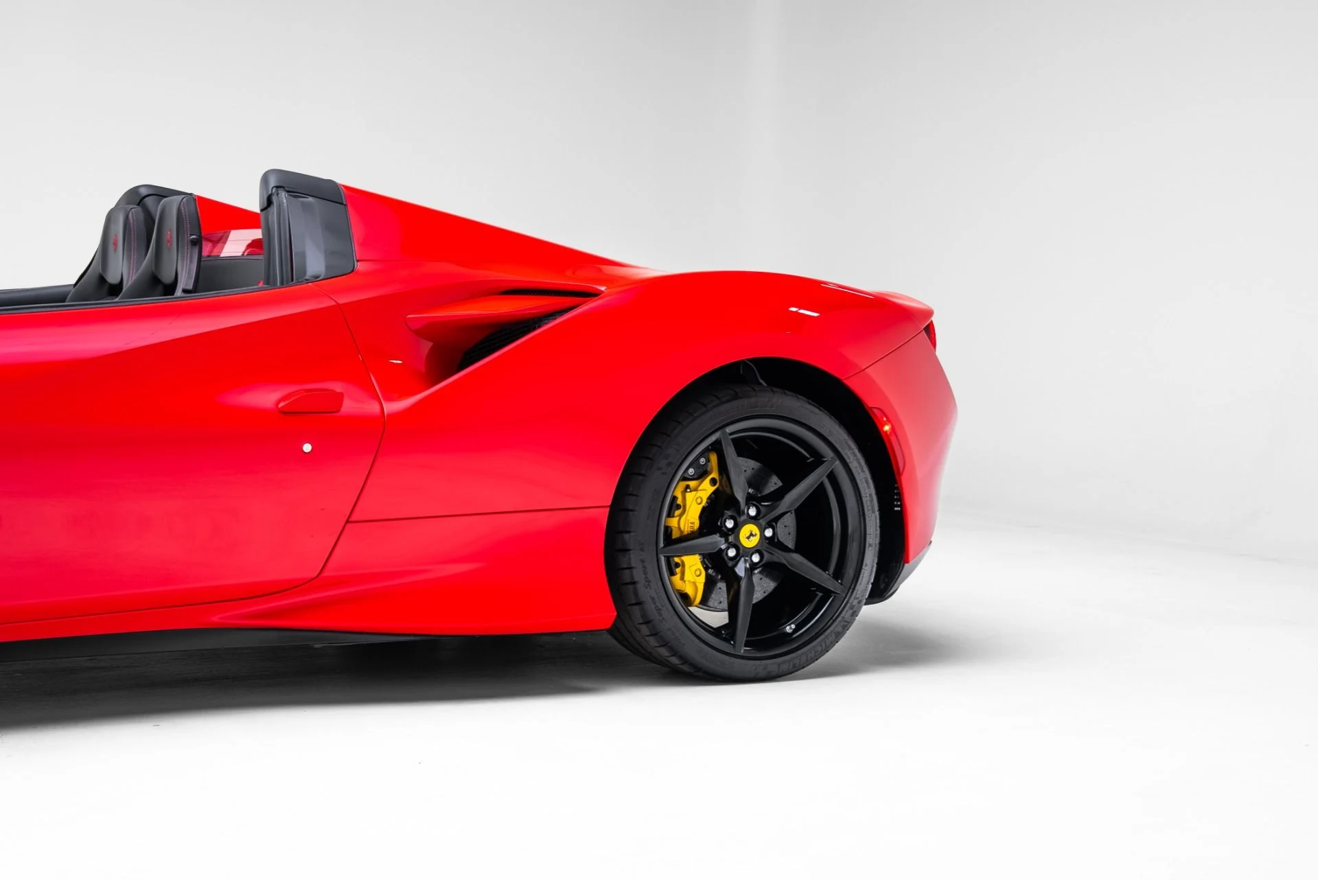 mph020_2284916548_Used_2022_Ferrari_F8_Spider_1772060446_c933ea0f13