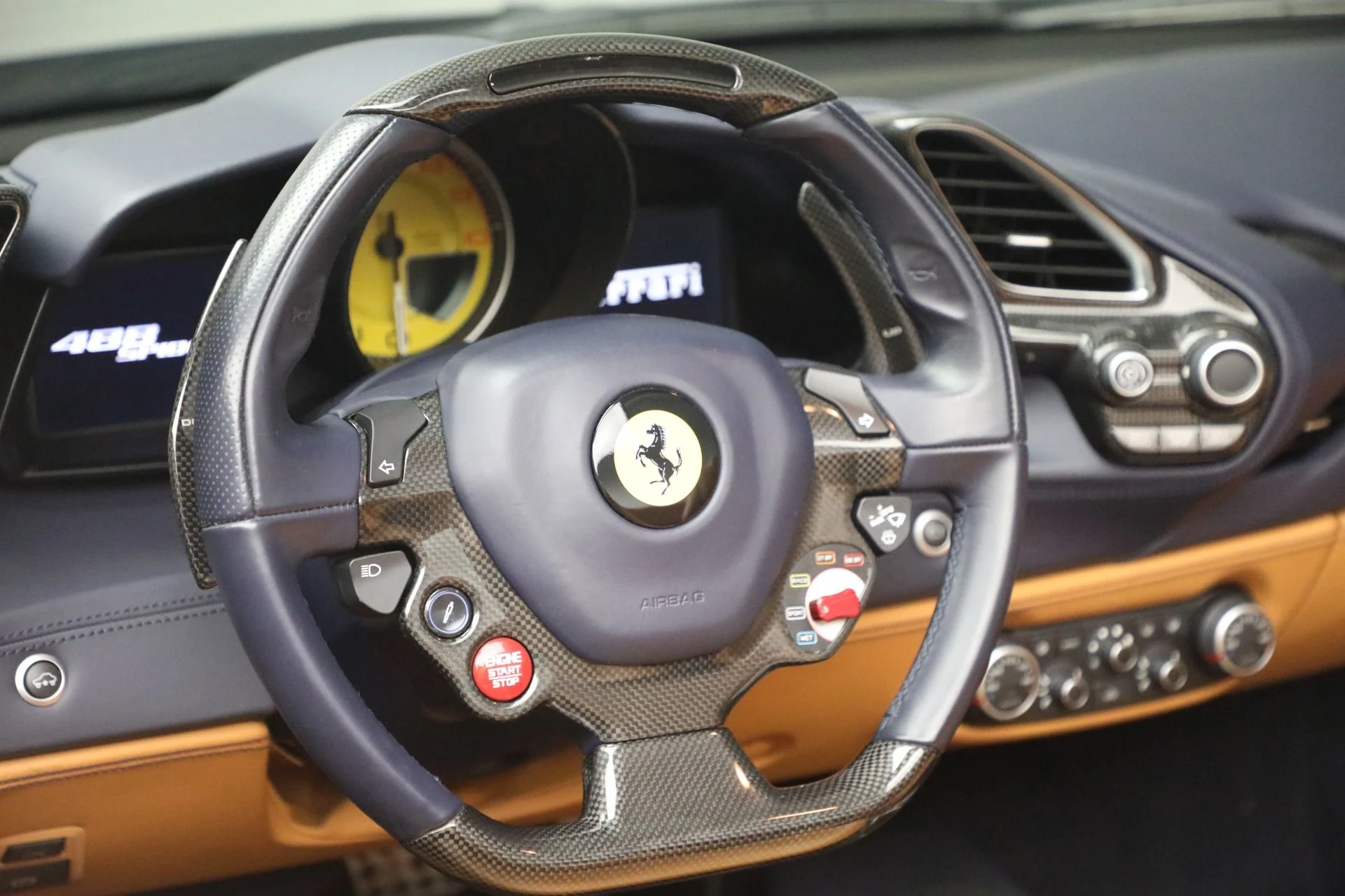 mph020_2287953762_Used_2017_Ferrari_488_Spider_1781020224_a5a6851259