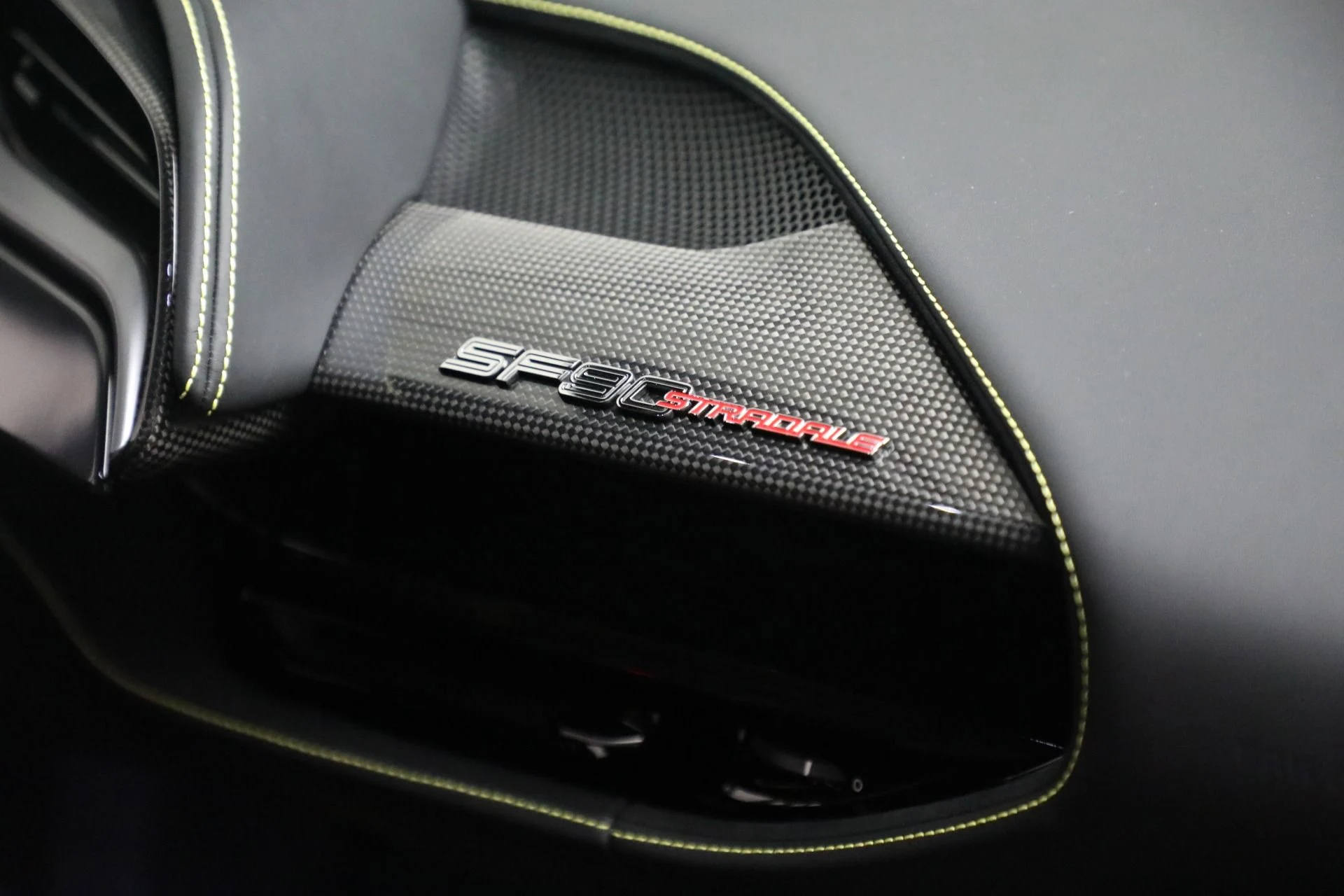 mph020_2288038524_Used_2022_Ferrari_SF_90_Stradale_d588a3d018