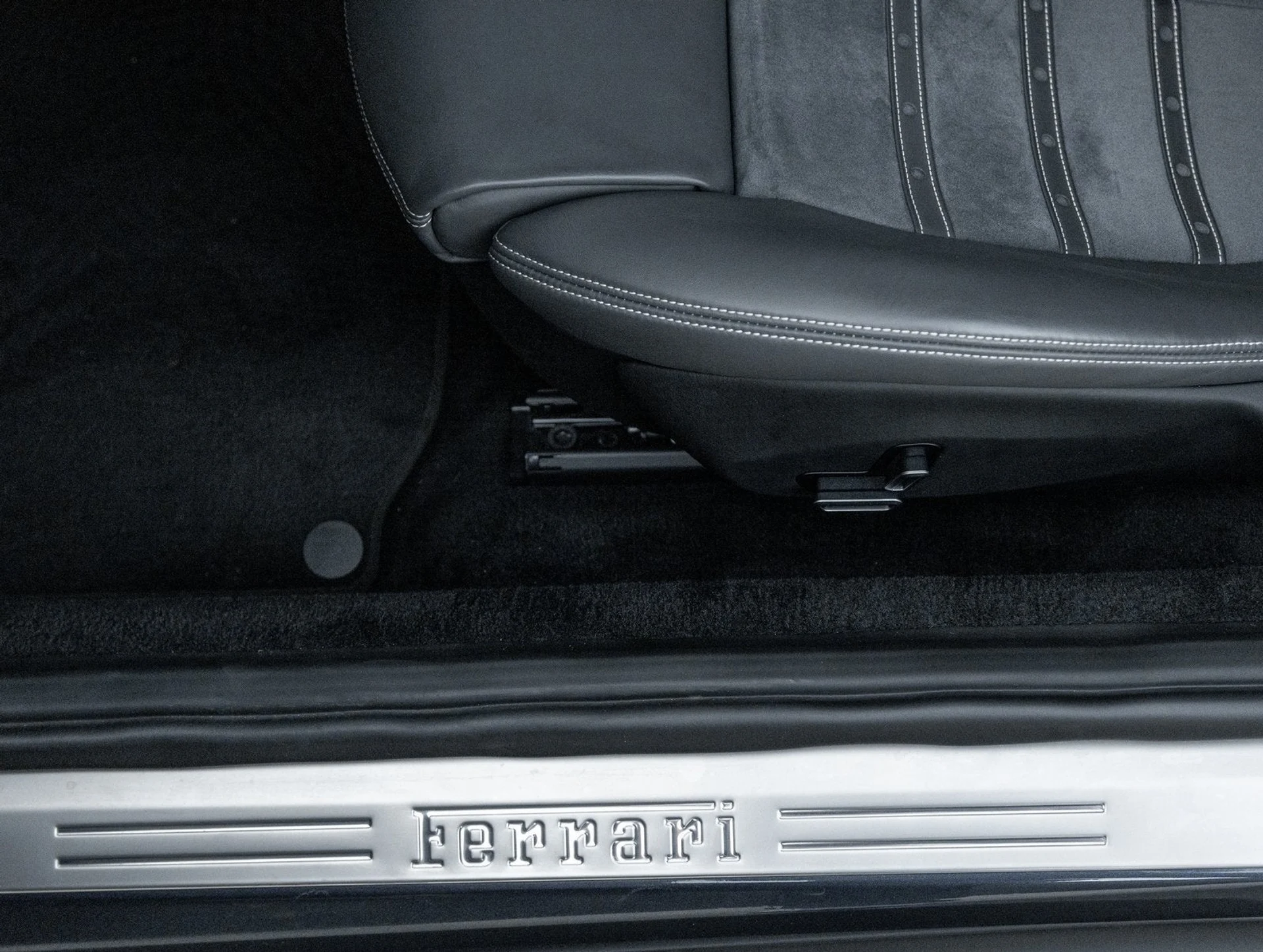 mph020_229572167_21_e762a395cd