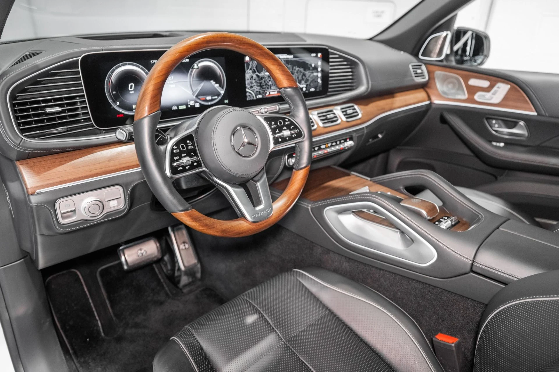 mph020_2296079748_Used_2023_Mercedes_Benz_GLS_Maybach_GLS_600_1762355740_8636475e39