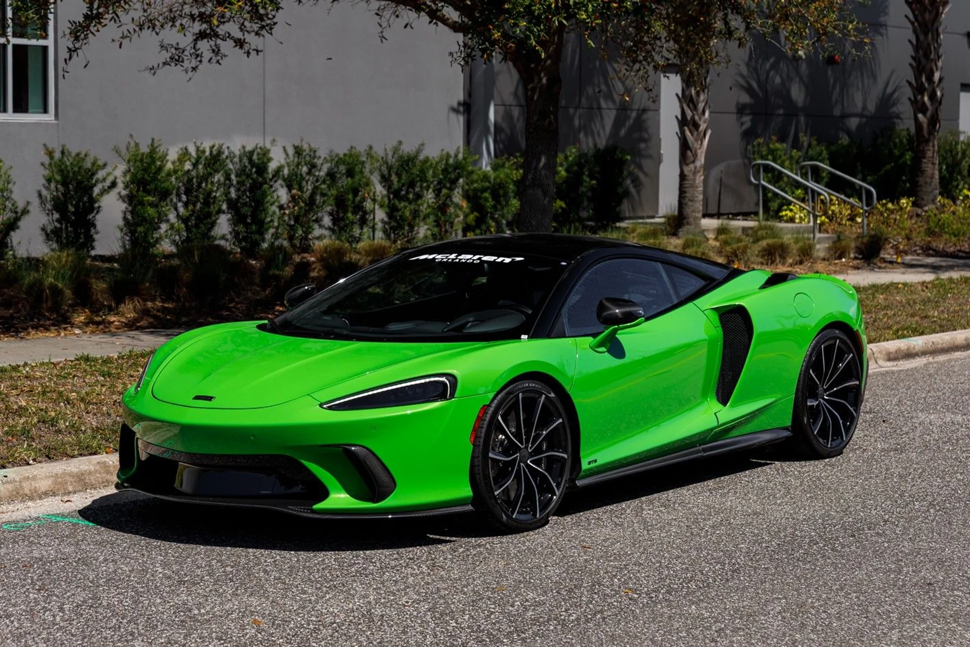 mph020_2298495705_466_p21_l_4de3b6a193